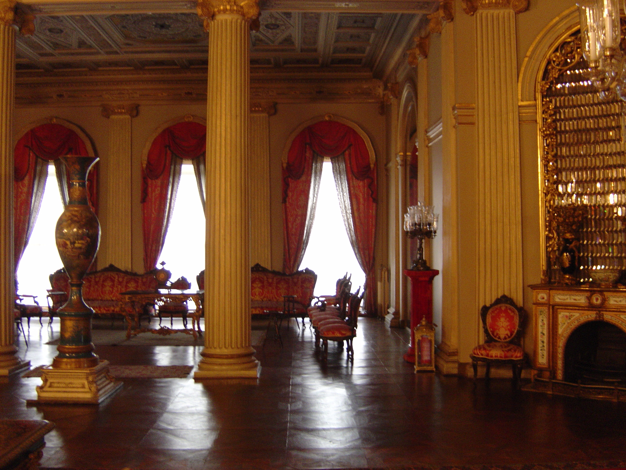 รูปถ่าย ตุรกี(Turkey) อิสตันบูล(Istanbul) พระราชวังโดลมาบาห์เช(Dolmabahce Palace) 2004-12 120