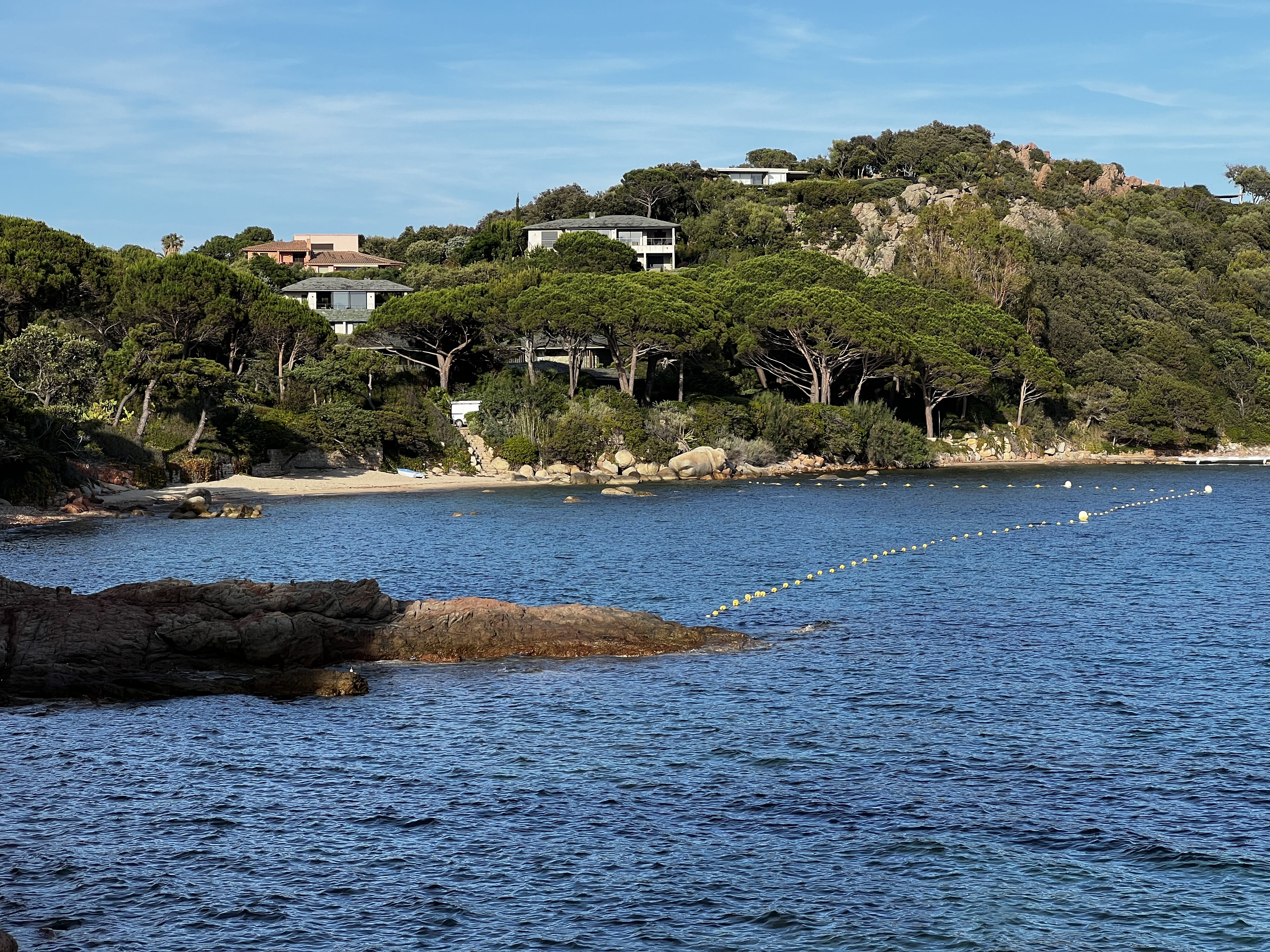 รูปถ่าย ฝรั่งเศส(France) คอร์สิคา(Corsica) อ่าวกาลารอสซา(Cala Rossa) 2024-05 2
