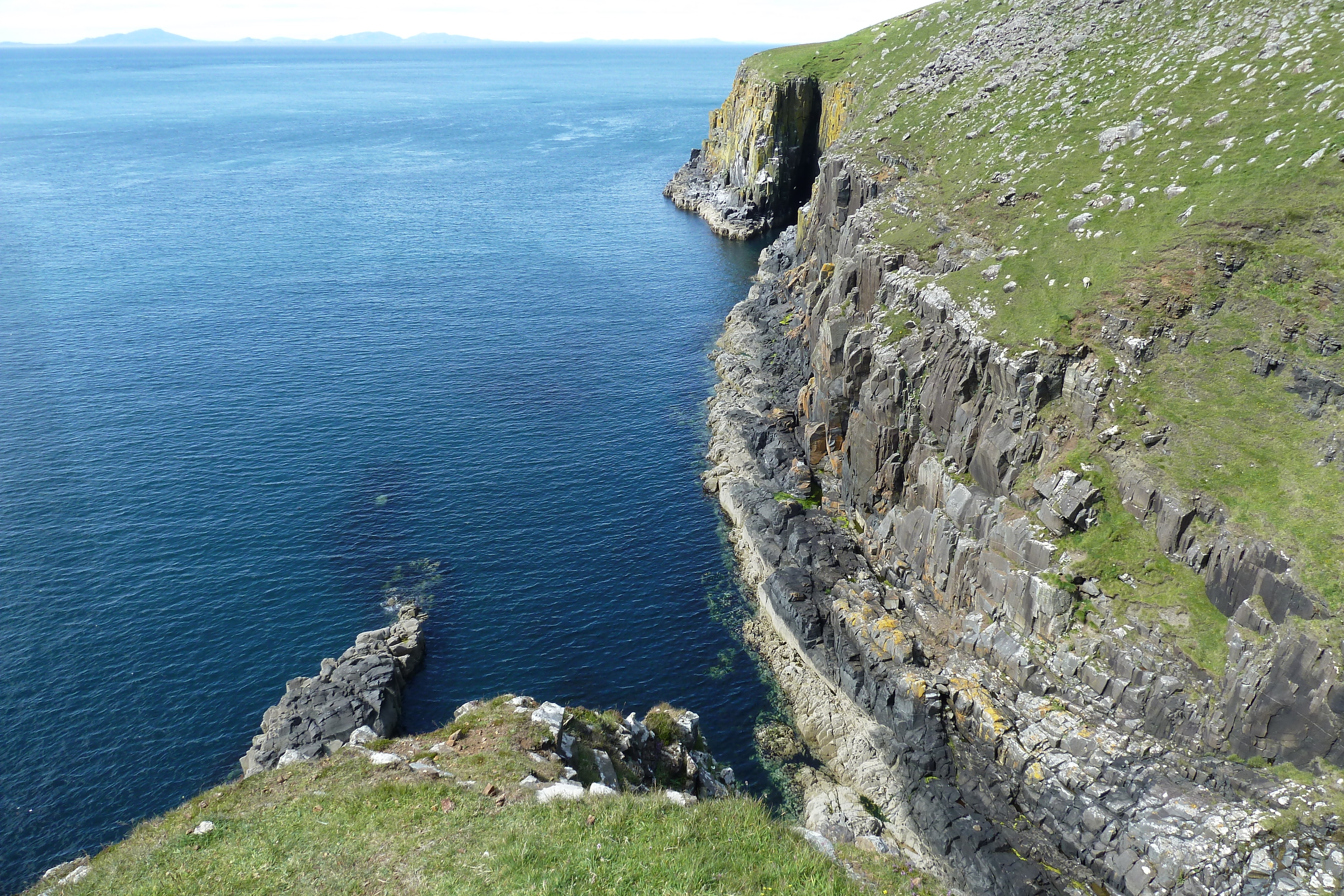 รูปถ่าย อังกฤษ(United Kingdom) เกาะสกาย(Skye) แหลมนีสต์พอยต์(Neist Point) 2011-07 24