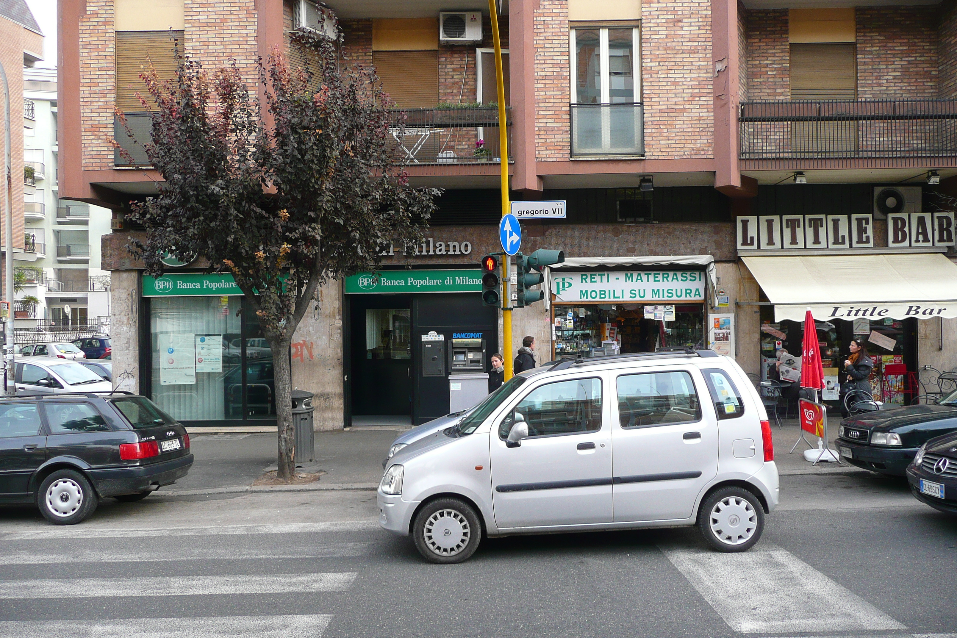 รูปถ่าย อิตาลี(Italy) โรม(Rome) ถนนเกรโกรีโอที่ 7(Via Gregorio VII) 2007-11 48