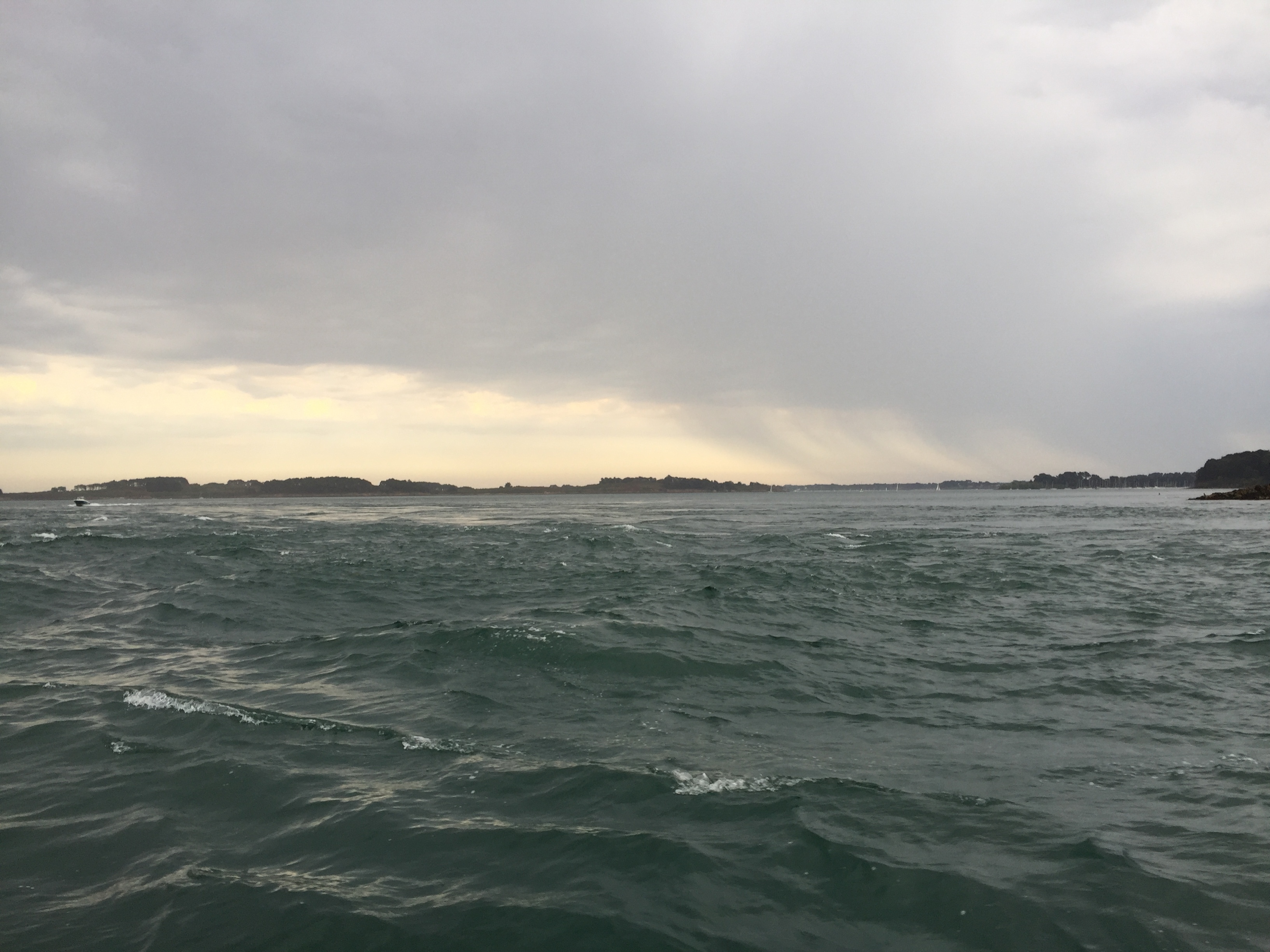 รูปถ่าย ฝรั่งเศส(France) อ่าวมอร์บีอ็อง(Golfe du Morbihan) 2016-08 24