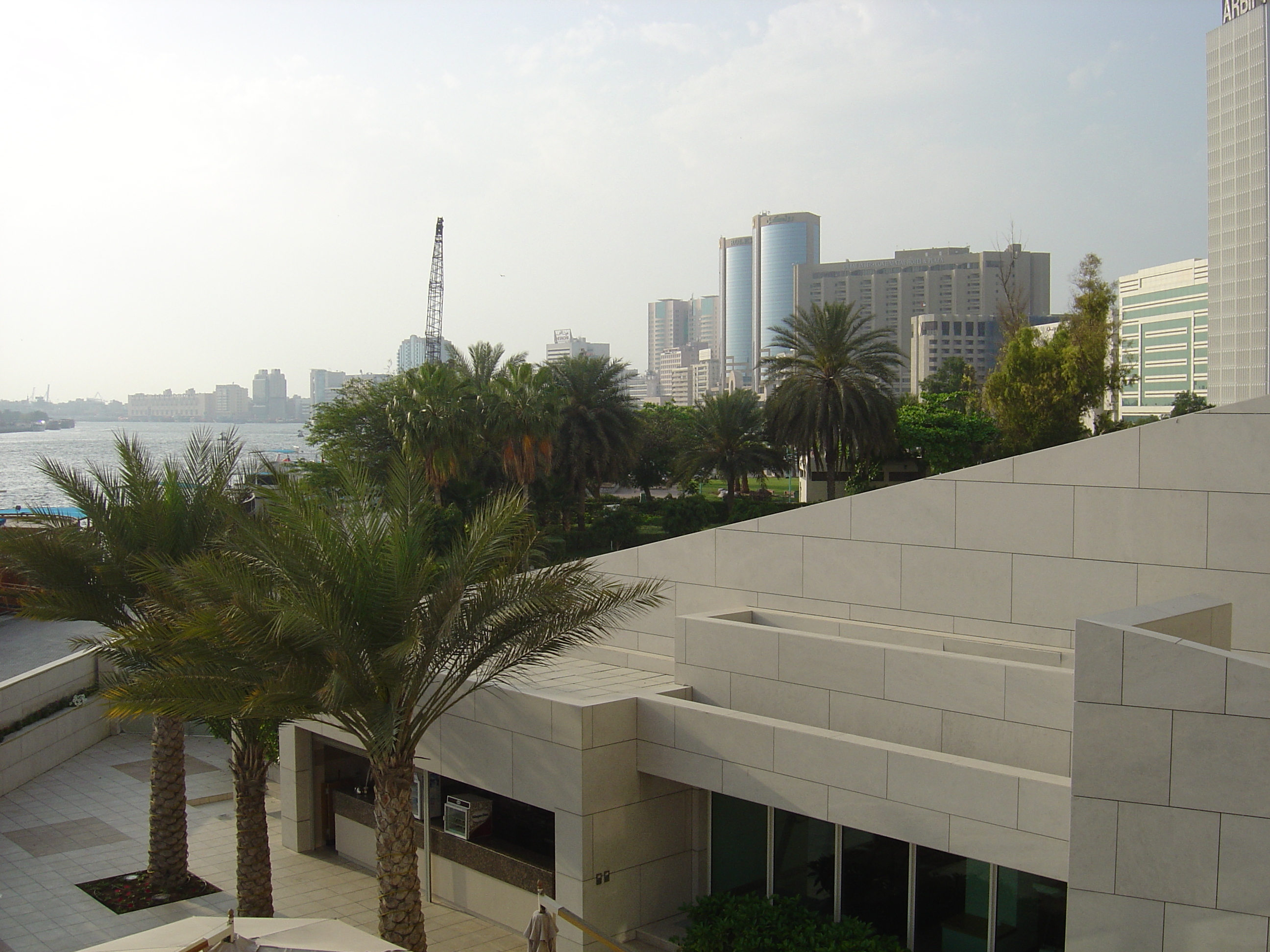 รูปถ่าย สหรัฐอาหรับเอมิเรตส์(United Arab Emirates) ดูไบ(Dubai) โรงแรมเชอราตัน ดูไบครีก(Sheraton Dubai Creek Hotel) 2005-03 23