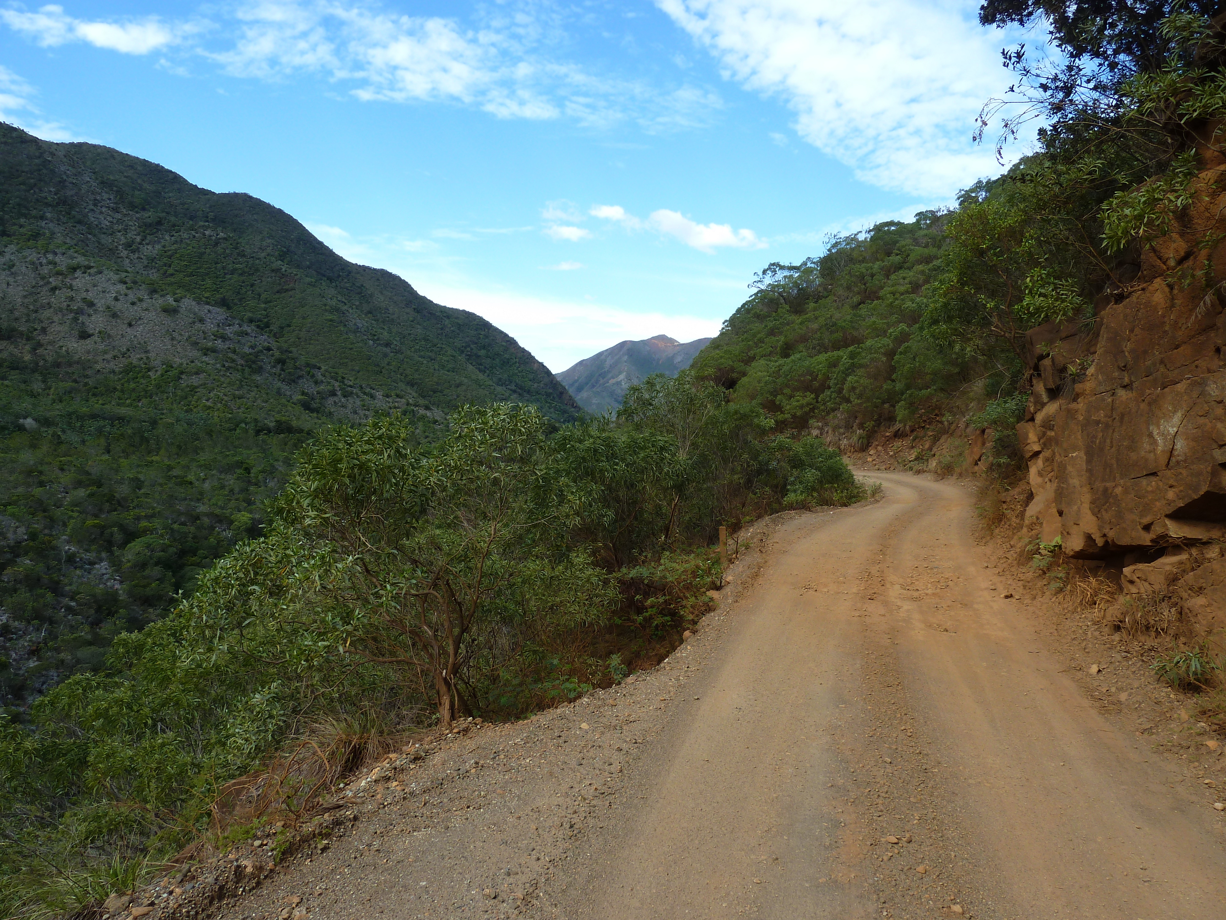 รูปถ่าย นิวแคลิโดเนีย(New Caledonia) ถนนจากทีโอไปกานาลา(Thio to Canala road) 2010-05 58