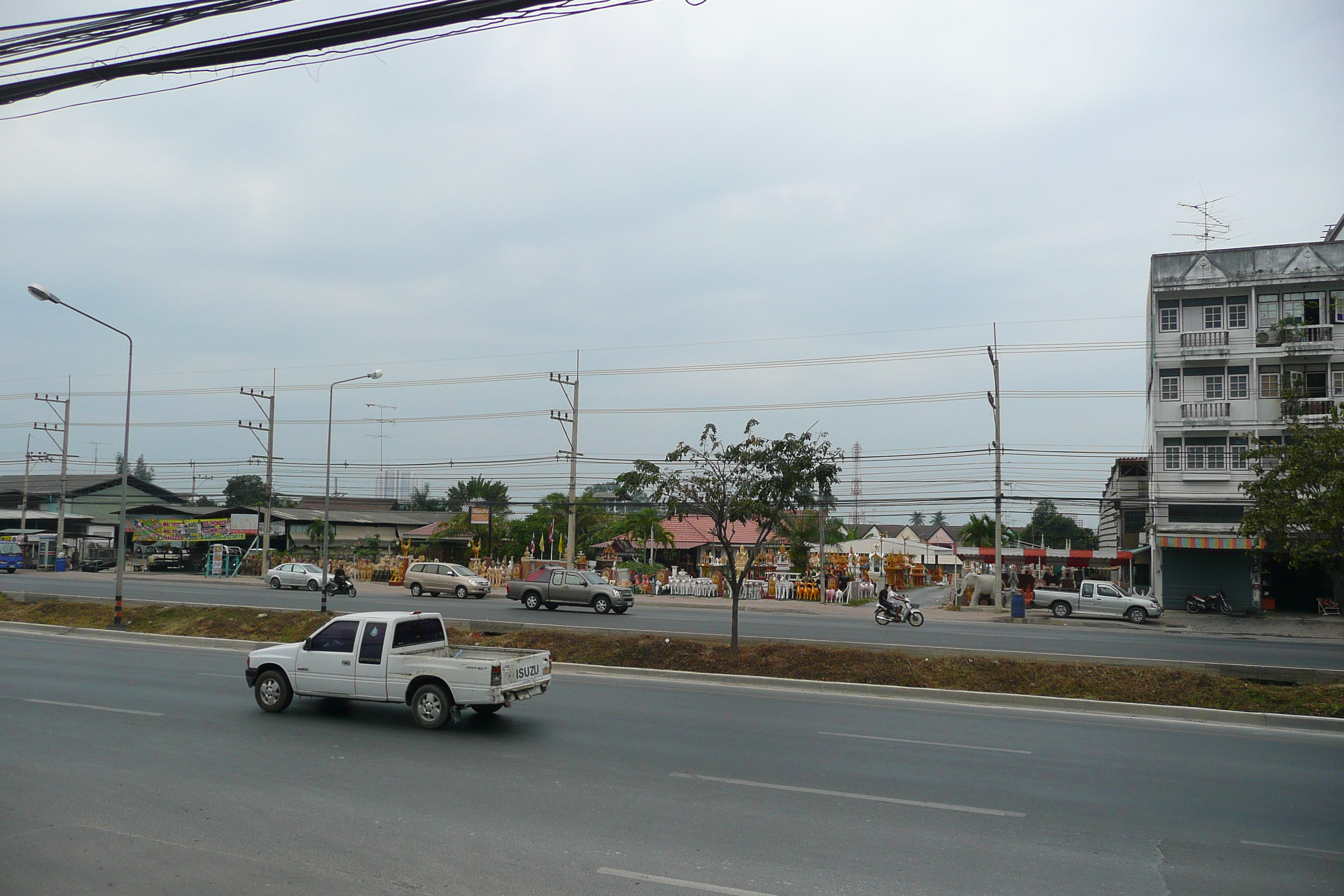 รูปถ่าย ไทย(Thailand) ชลบุรี(Chonburi) ถนนสุขุมวิท(Sukhumvit road) 2008-01 63