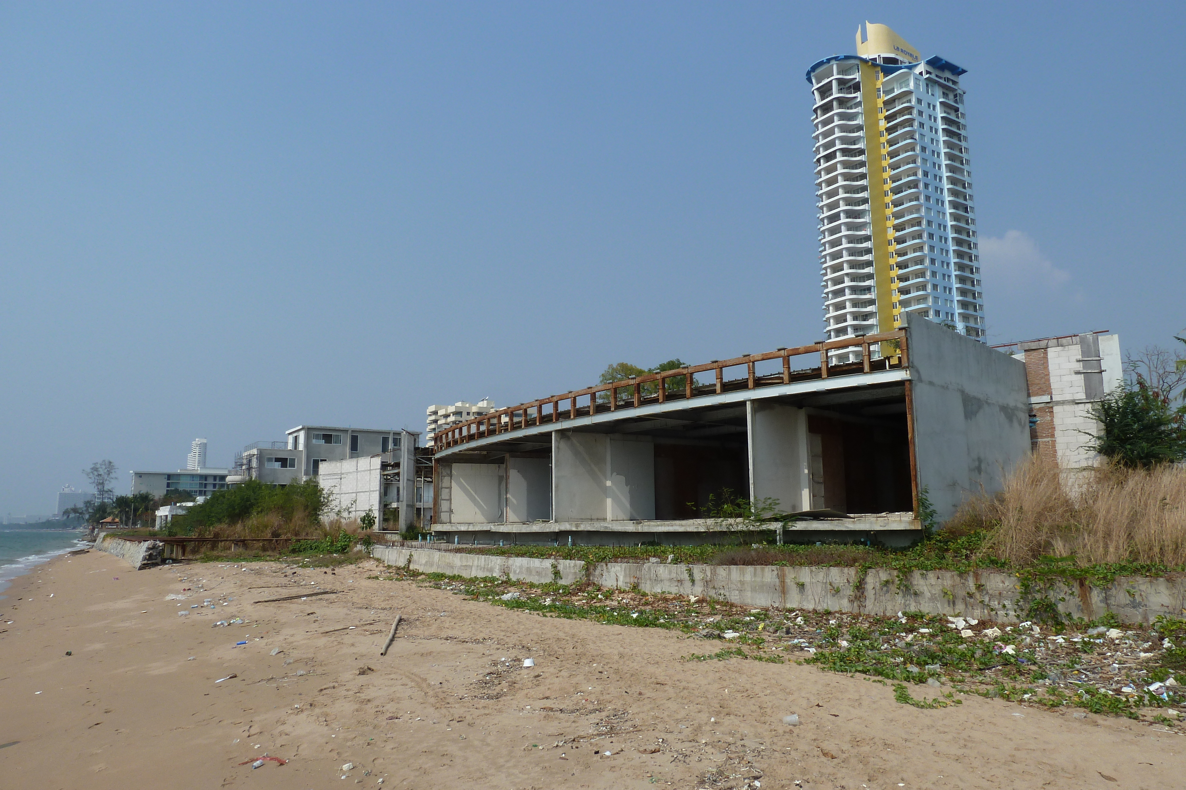 รูปถ่าย ไทย(Thailand) จอมเทียน(Jomtien) คอนโดลารอยัลบีช(La Royale Beach condo) 2011-02 15