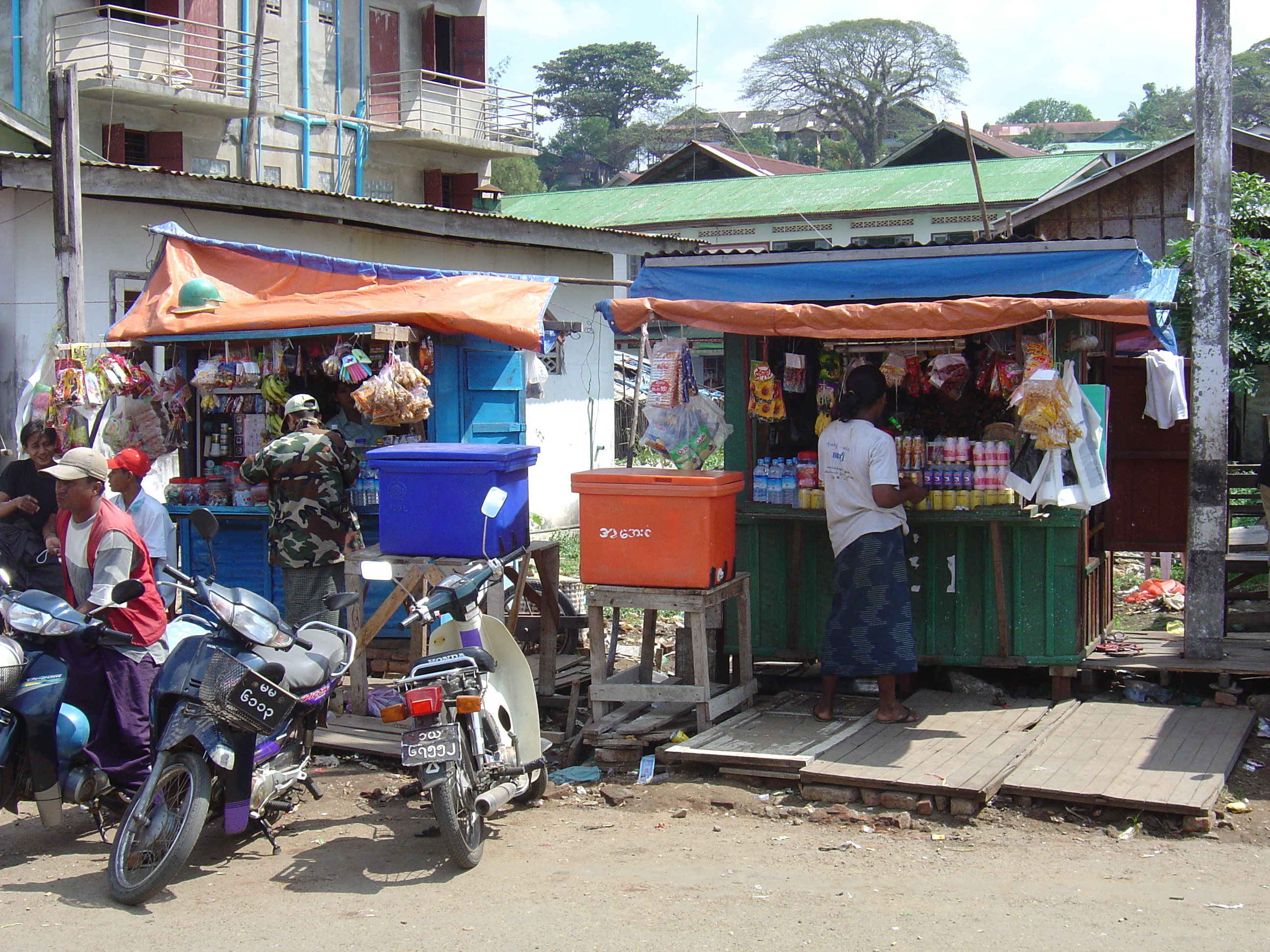 รูปถ่าย พม่า(Myanmar) มะริด(Myeik (Mergui)) 2005-01 101
