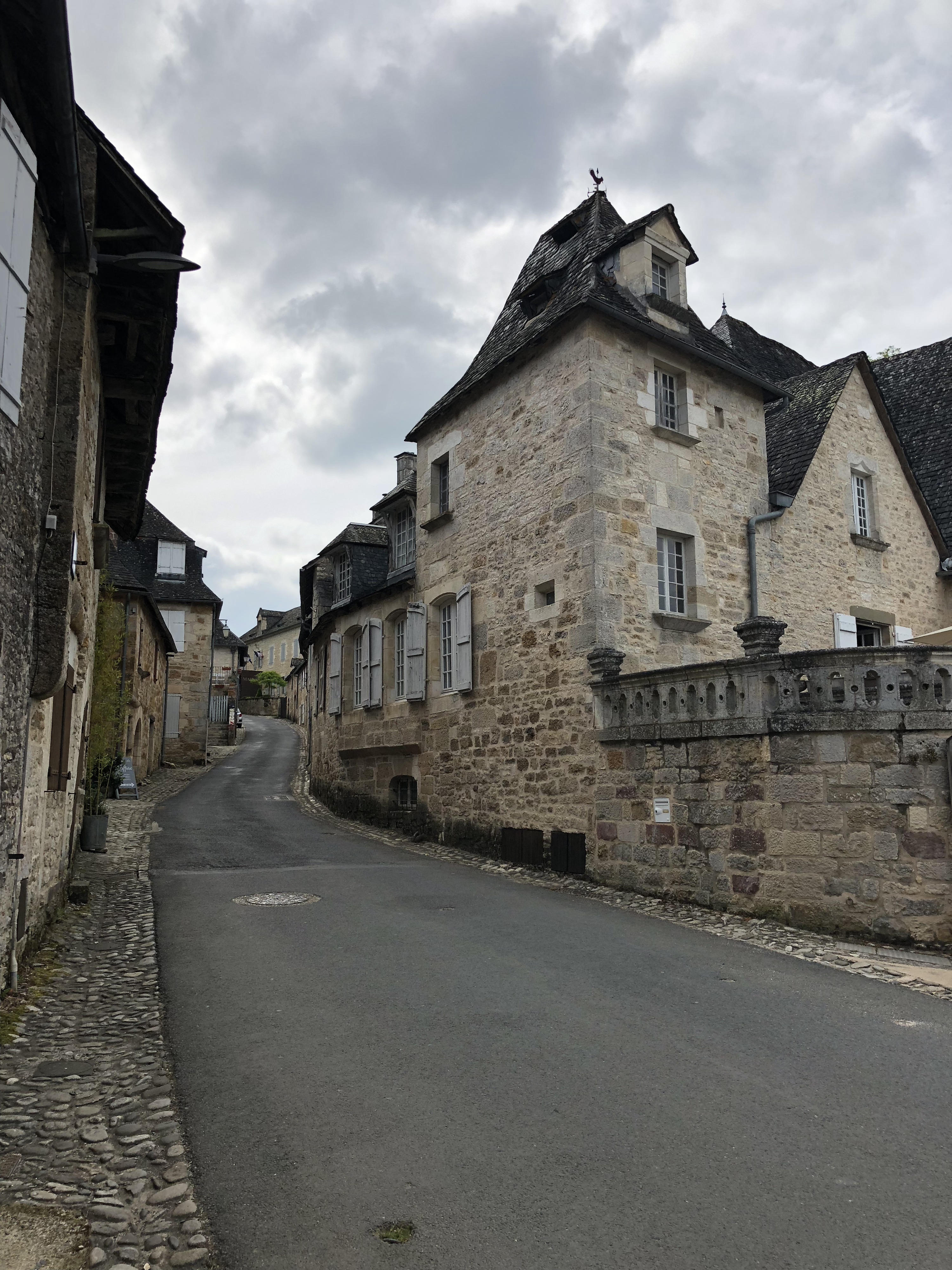 รูปถ่าย ฝรั่งเศส(France) ตูแรน(Turenne) 2018-04 11