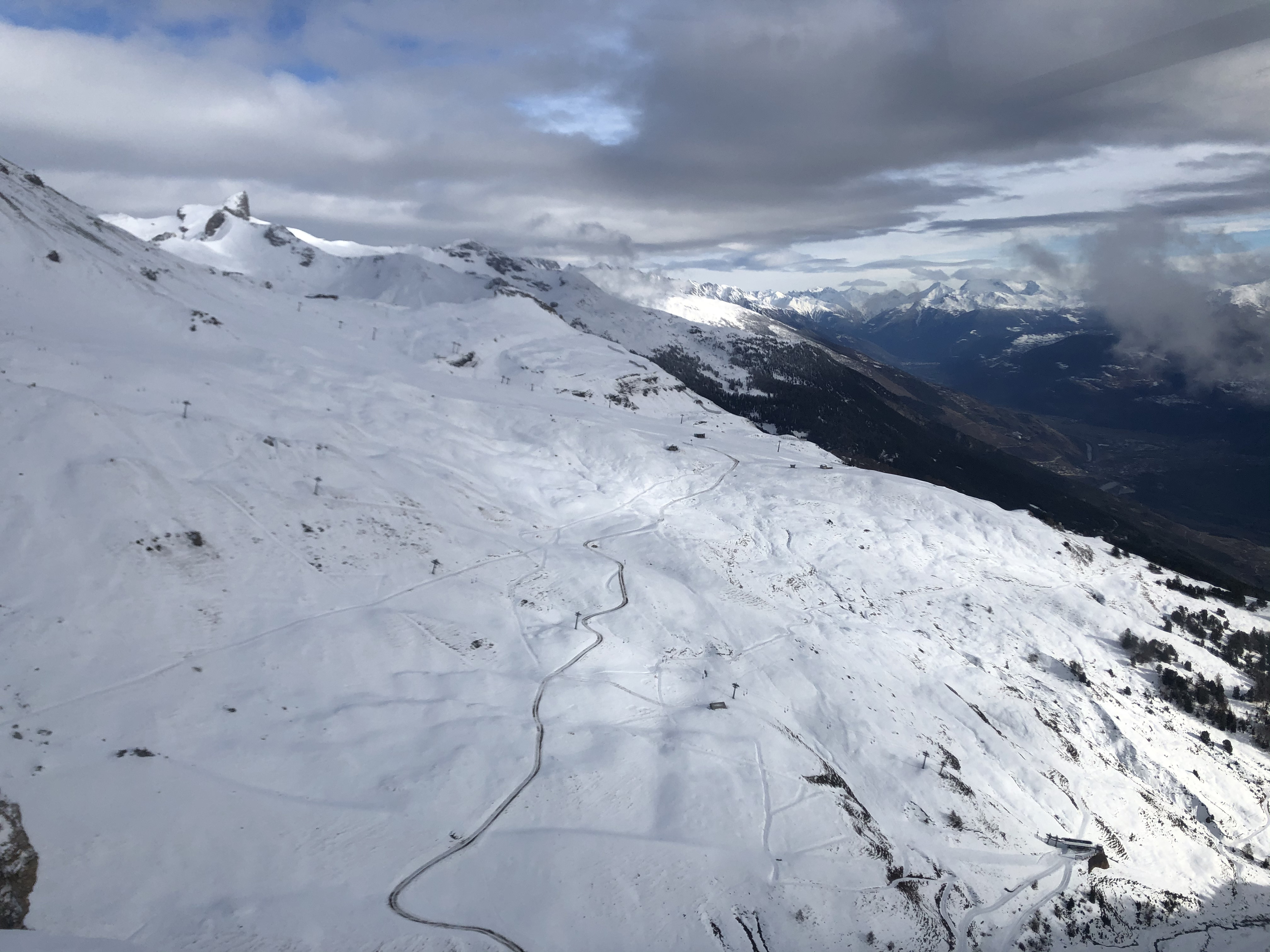 รูปถ่าย สวิสเซอร์แลนด์(Switzerland) ครองส์-มงตานา(Crans Montana) 2020-12 660