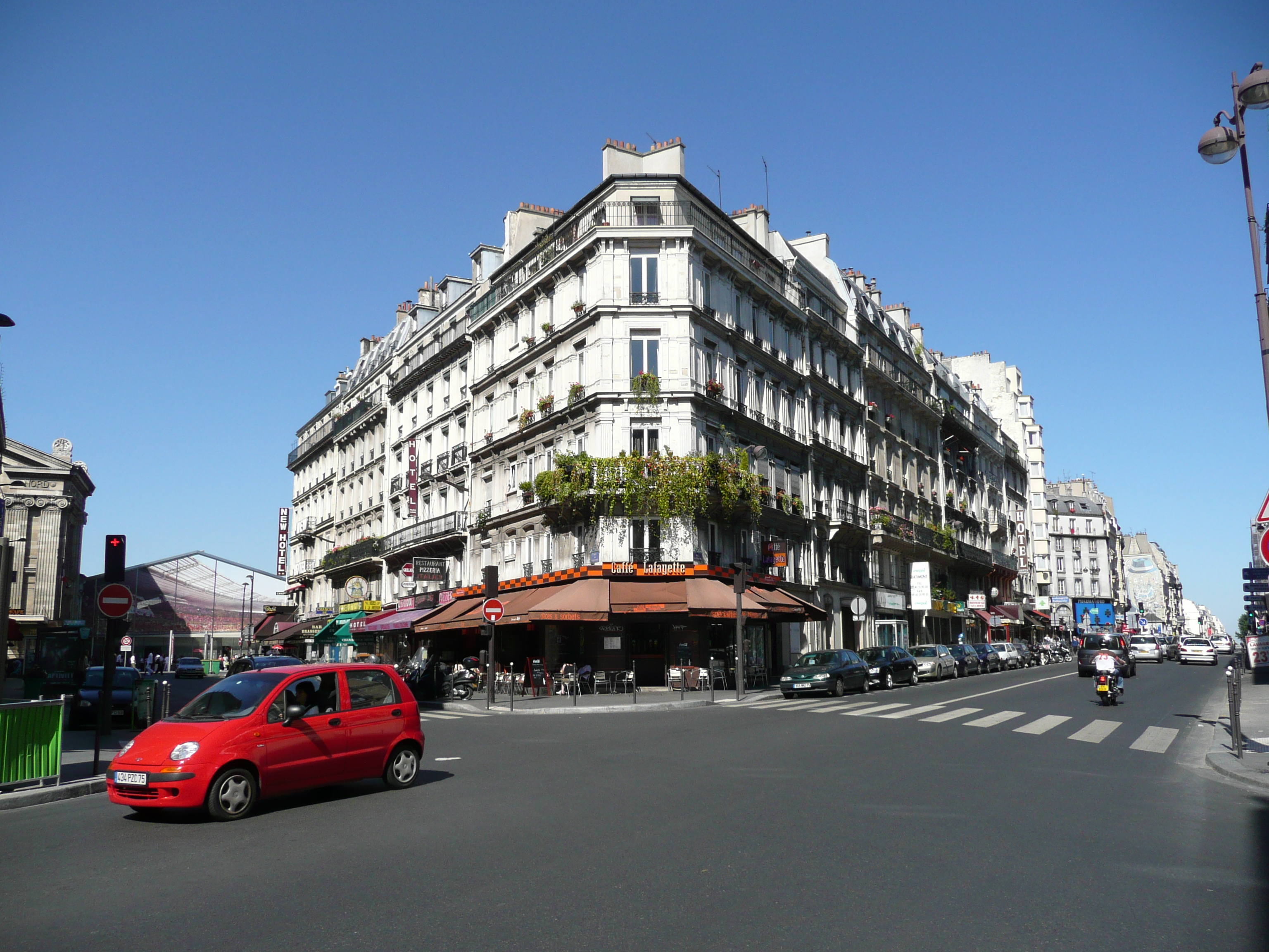รูปถ่าย ฝรั่งเศส(France) ปารีส(Paris) ถนนลาฟาแย็ต(Rue La Fayette) 2007-08 23