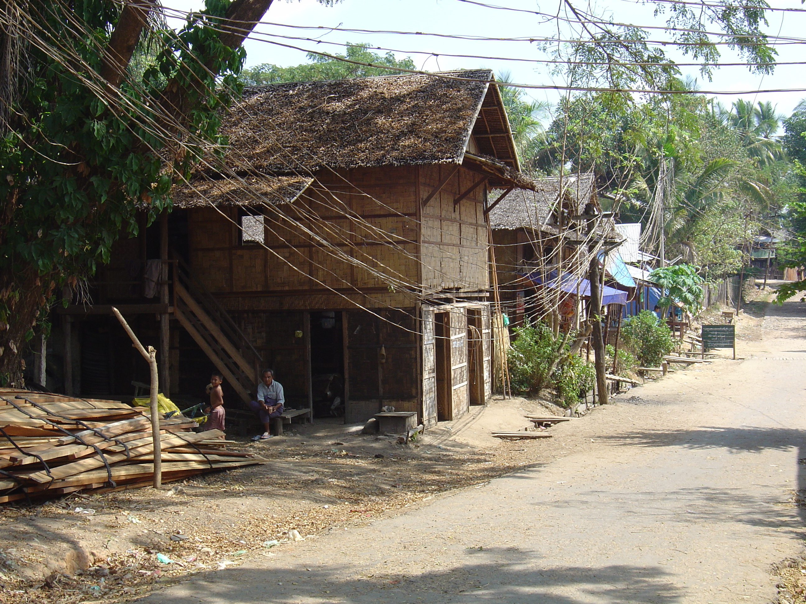 รูปถ่าย พม่า(Myanmar) มะริด(Myeik (Mergui)) 2005-01 113
