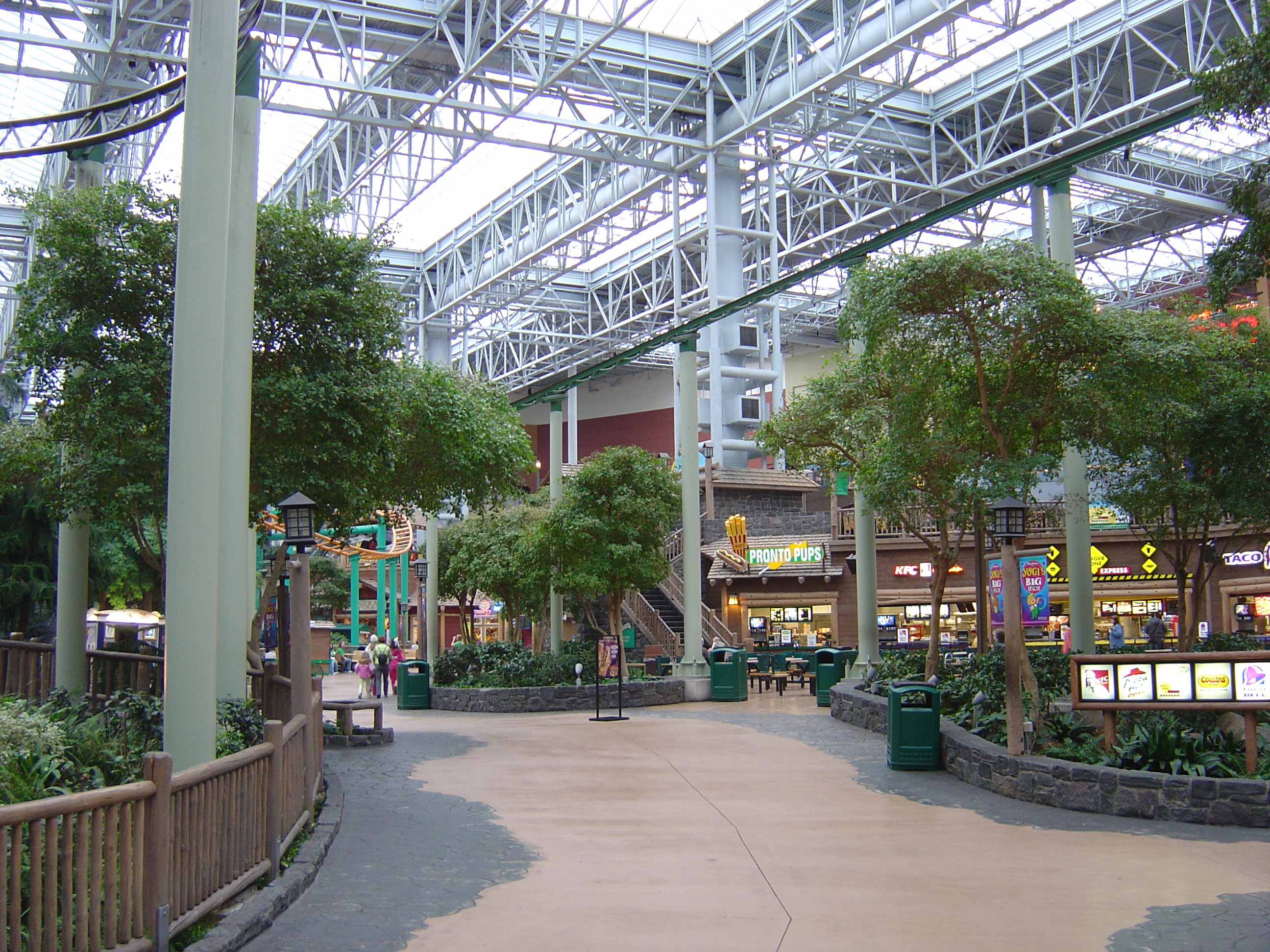 รูปถ่าย สหรัฐอเมริกา(United States) เซนต์พอล รัฐมินนิโซตา(Saint Paul Minnesota) ห้างในอเมริกา(Mall of America) 2006-03 0
