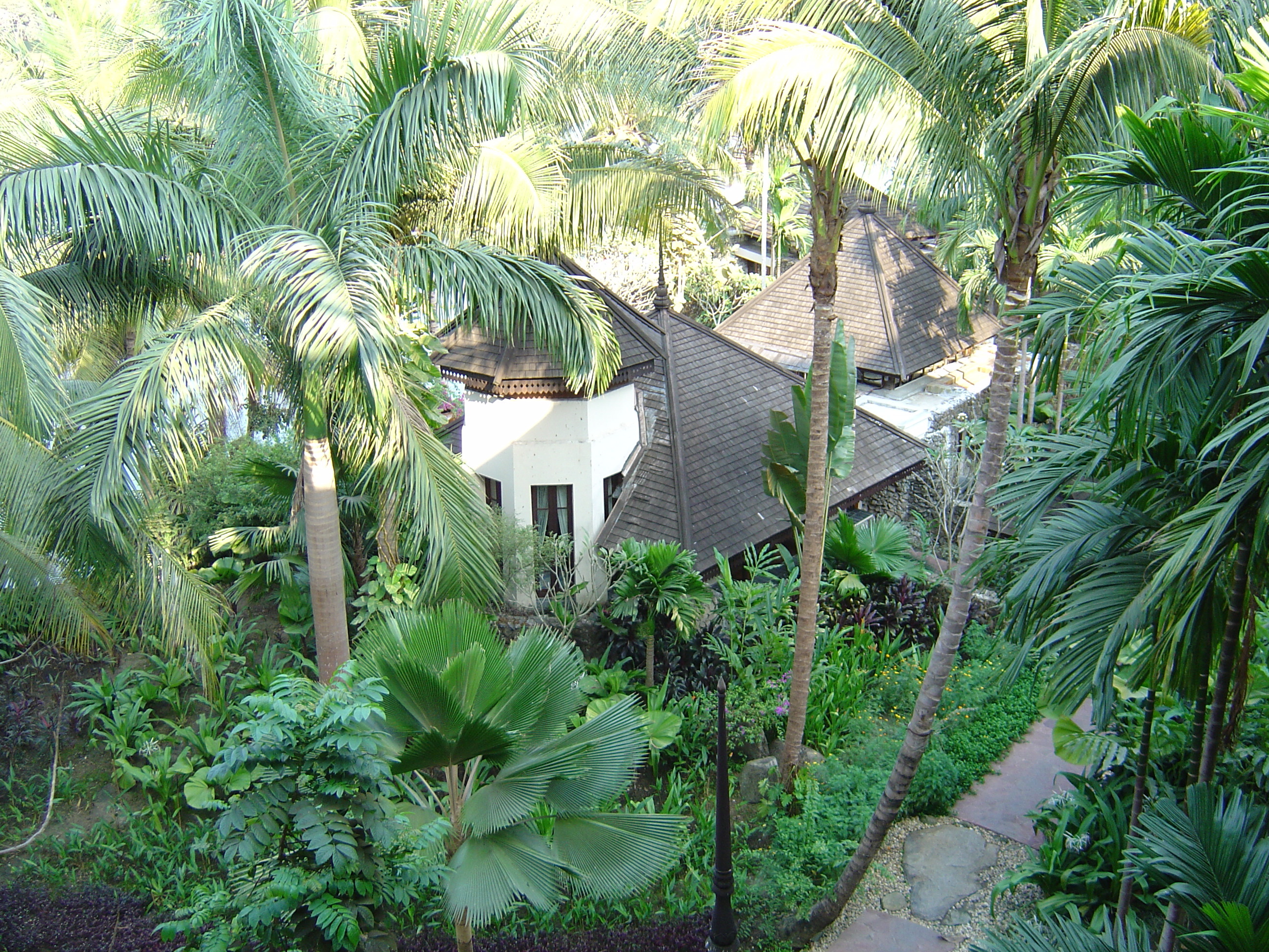 รูปถ่าย พม่า(Myanmar) ย่างกุ้ง(Yangon) โรงแรมกันดอจีพาเลซ(Kandawgyi Palace Hotel) 2005-01 36