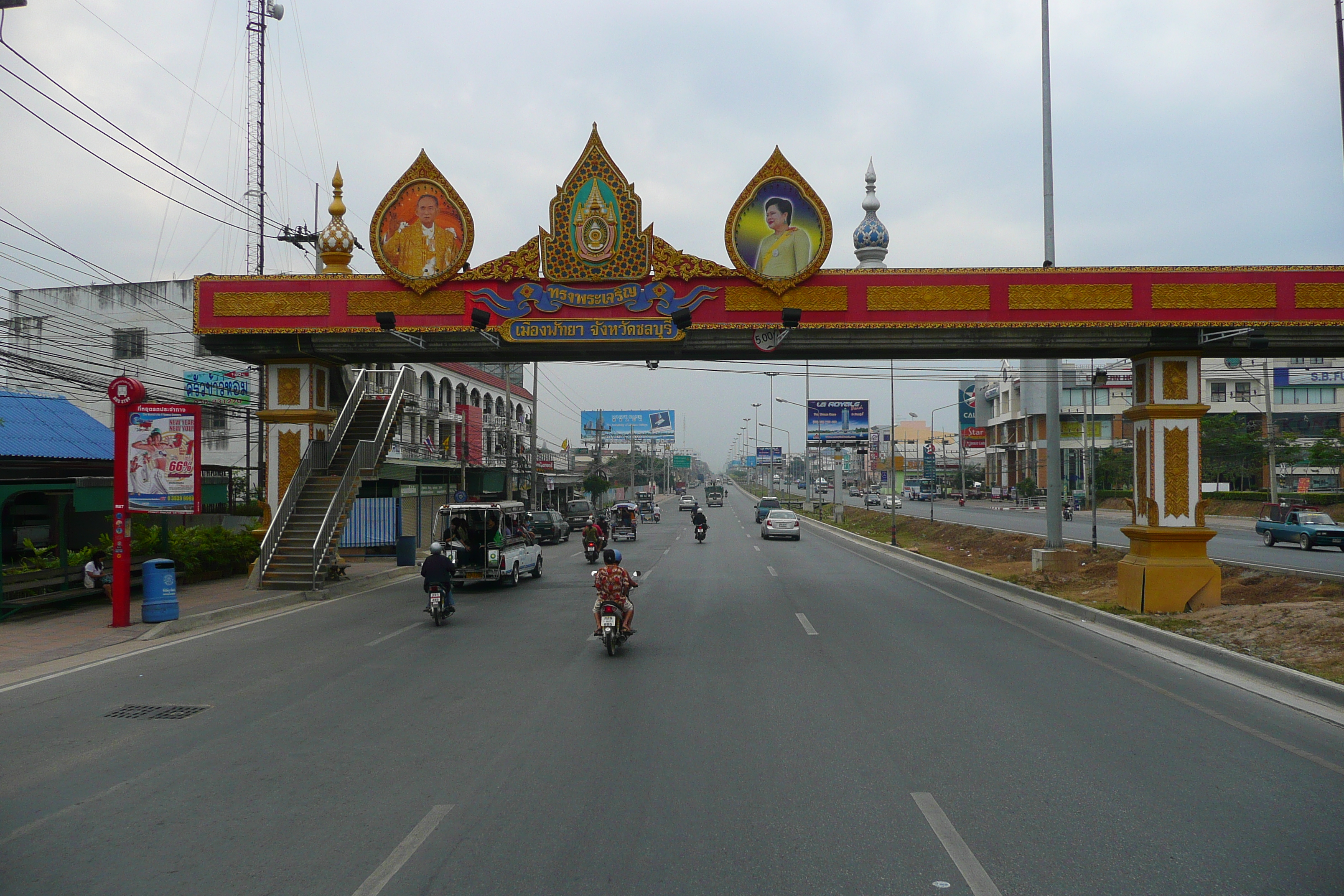 รูปถ่าย ไทย(Thailand) ชลบุรี(Chonburi) ถนนสุขุมวิท(Sukhumvit road) 2008-01 139
