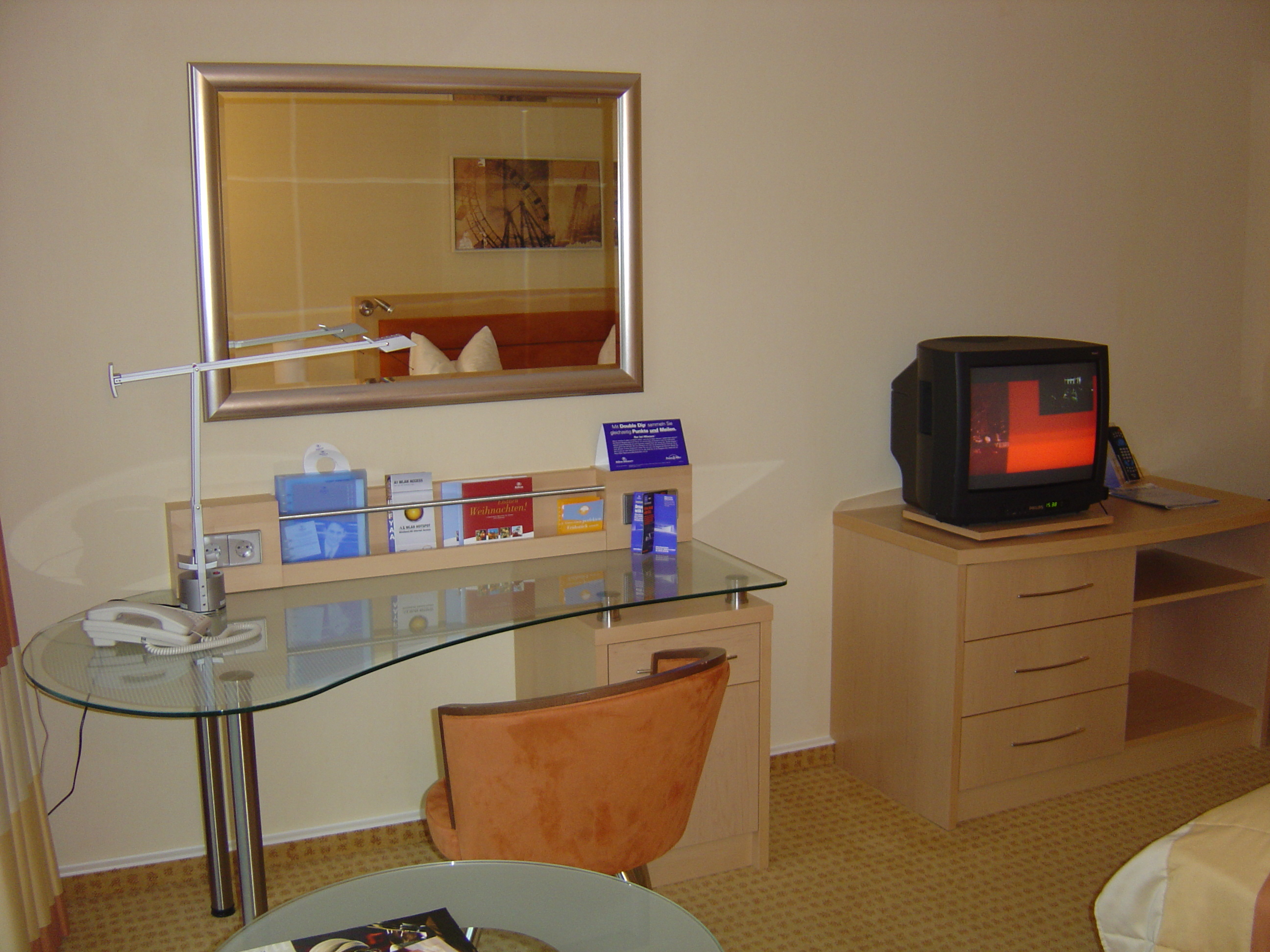 รูปถ่าย ออสเตรีย(Austria) เวียนนา(Vienna) โรงแรมฮิลตัน(Hilton Hotel) 2004-11 24