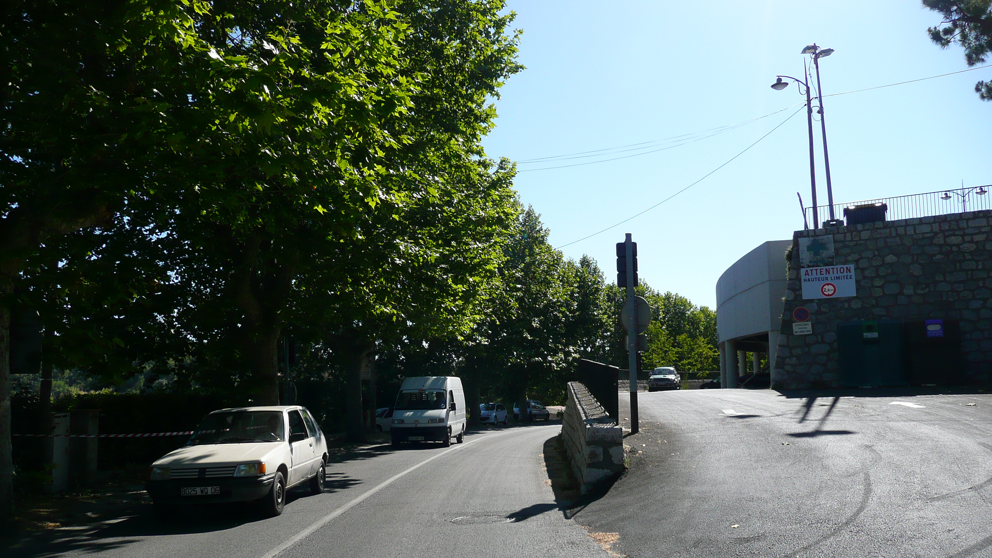 รูปถ่าย ฝรั่งเศส(France) ลาโกด(La Gaude) 2007-07 3