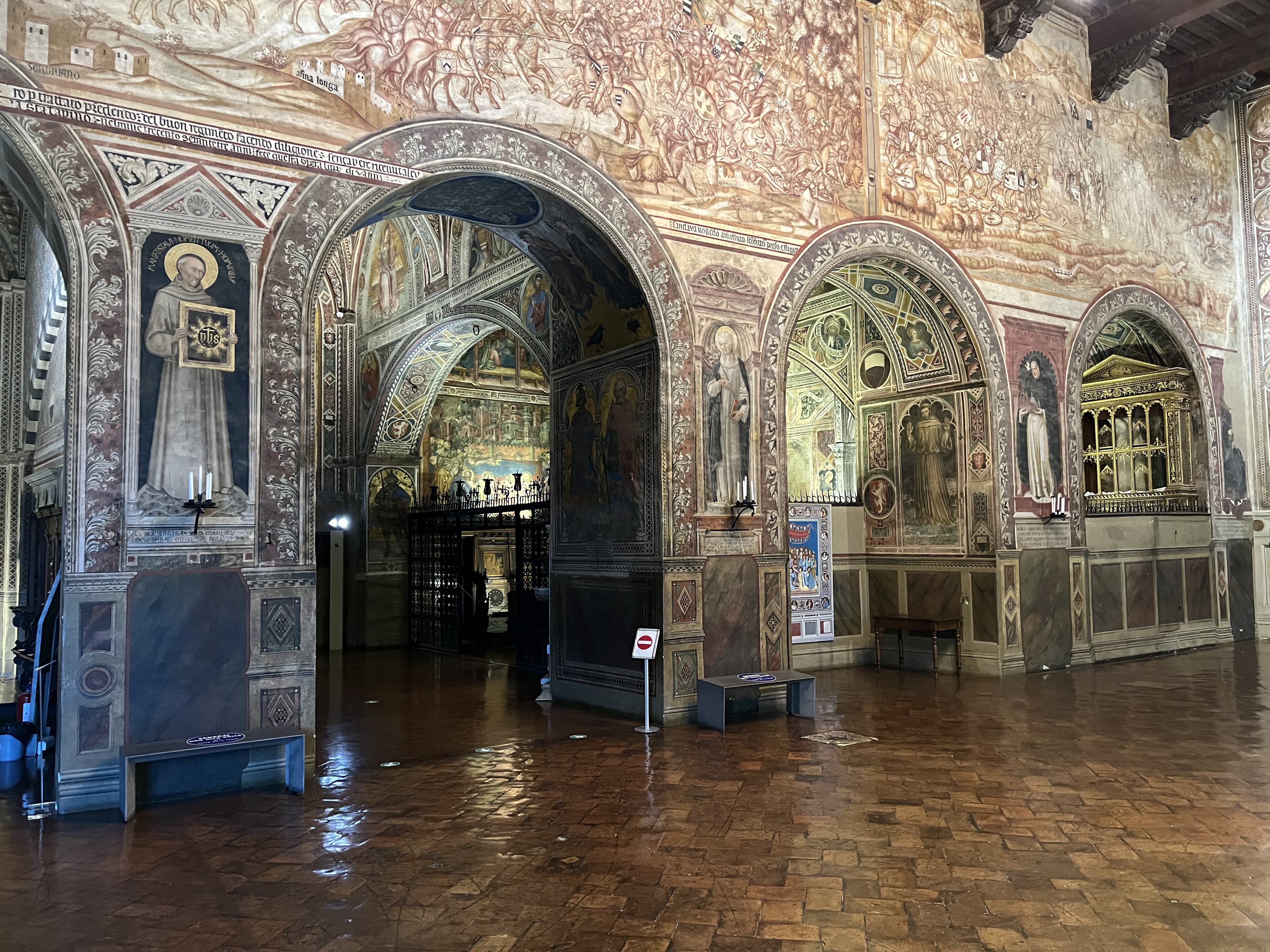 รูปถ่าย อิตาลี(Italy) ซีเอน่า(Siena) วังปุบบลีโก(Palazzo Pubblico) 2021-09 34