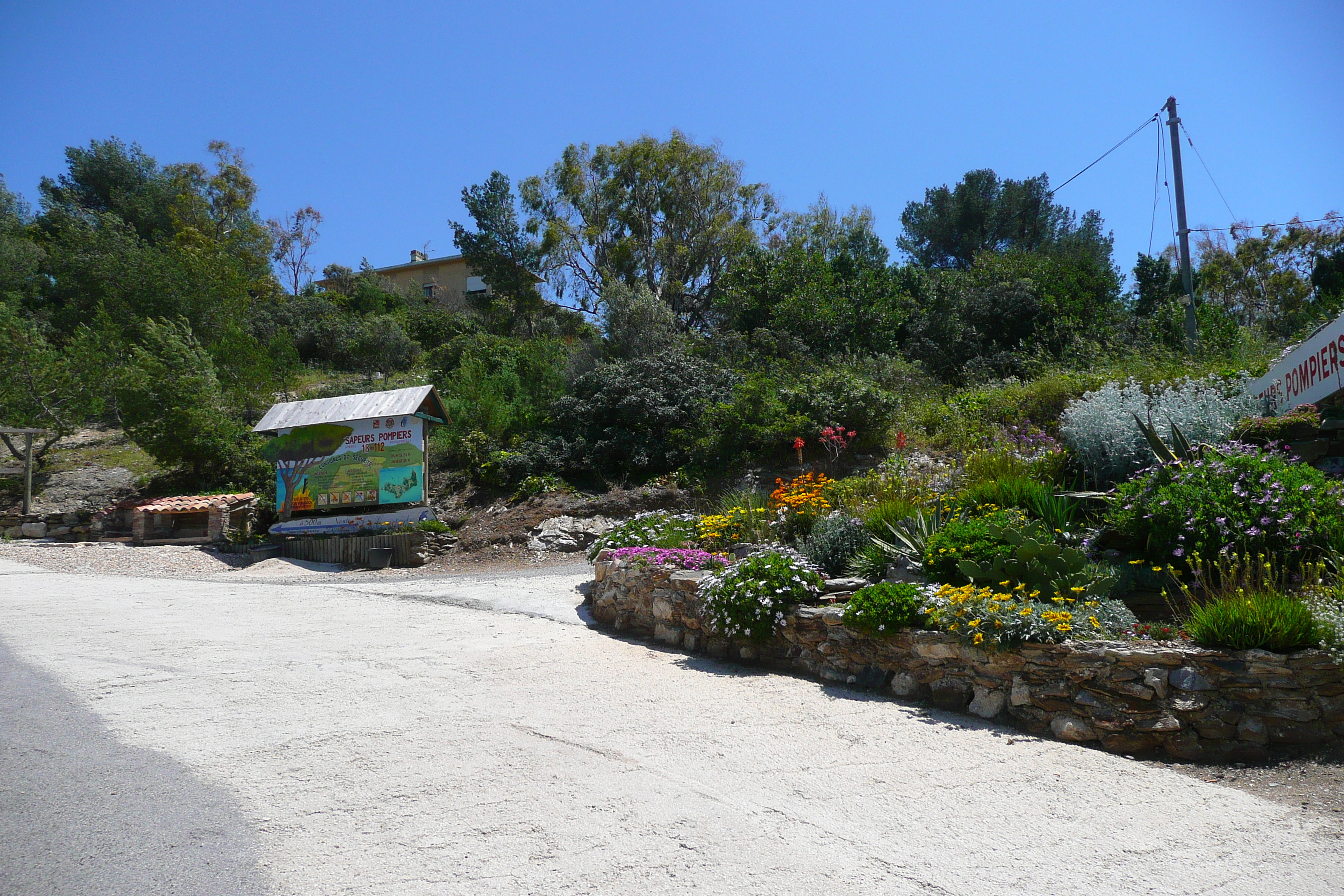 รูปถ่าย ฝรั่งเศส(France) เกาะปอร์เกอรอล(Porquerolles Island) ท่าเรือปอร์เกอรอล(Porquerolles harbour) 2008-05 41