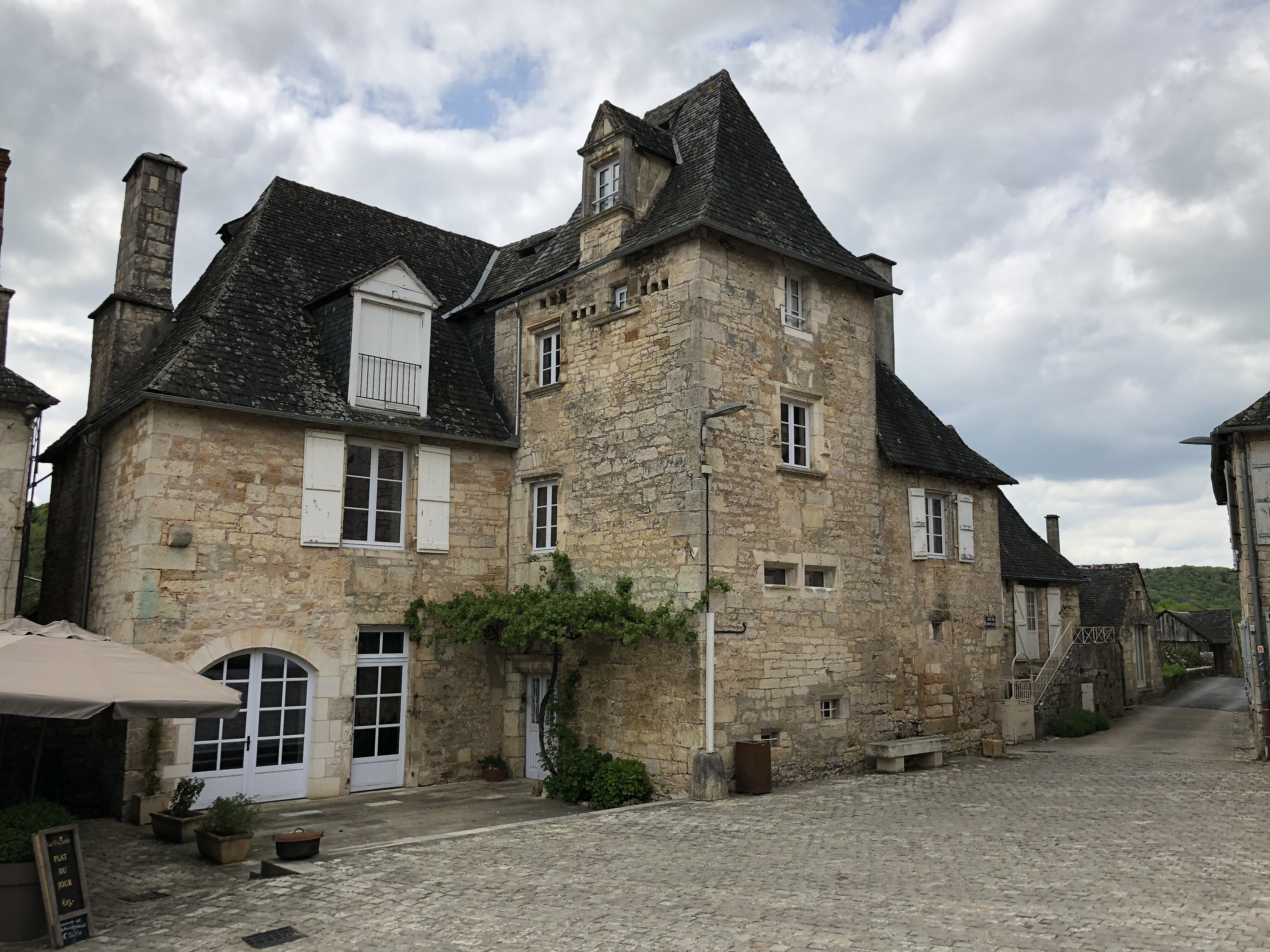 รูปถ่าย ฝรั่งเศส(France) ตูแรน(Turenne) 2018-04 170