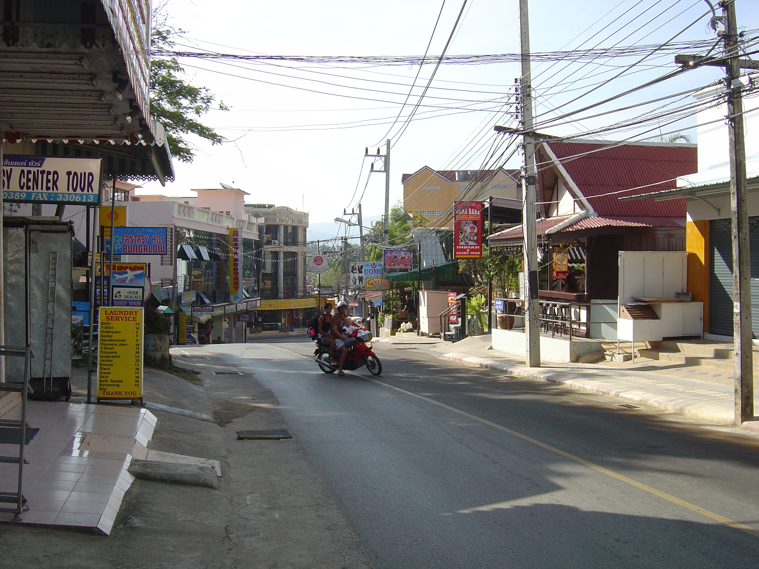 รูปถ่าย ไทย(Thailand) ภูเก็ต(Phuket) กะตะกะรน(Kata Karon) 2005-12 43