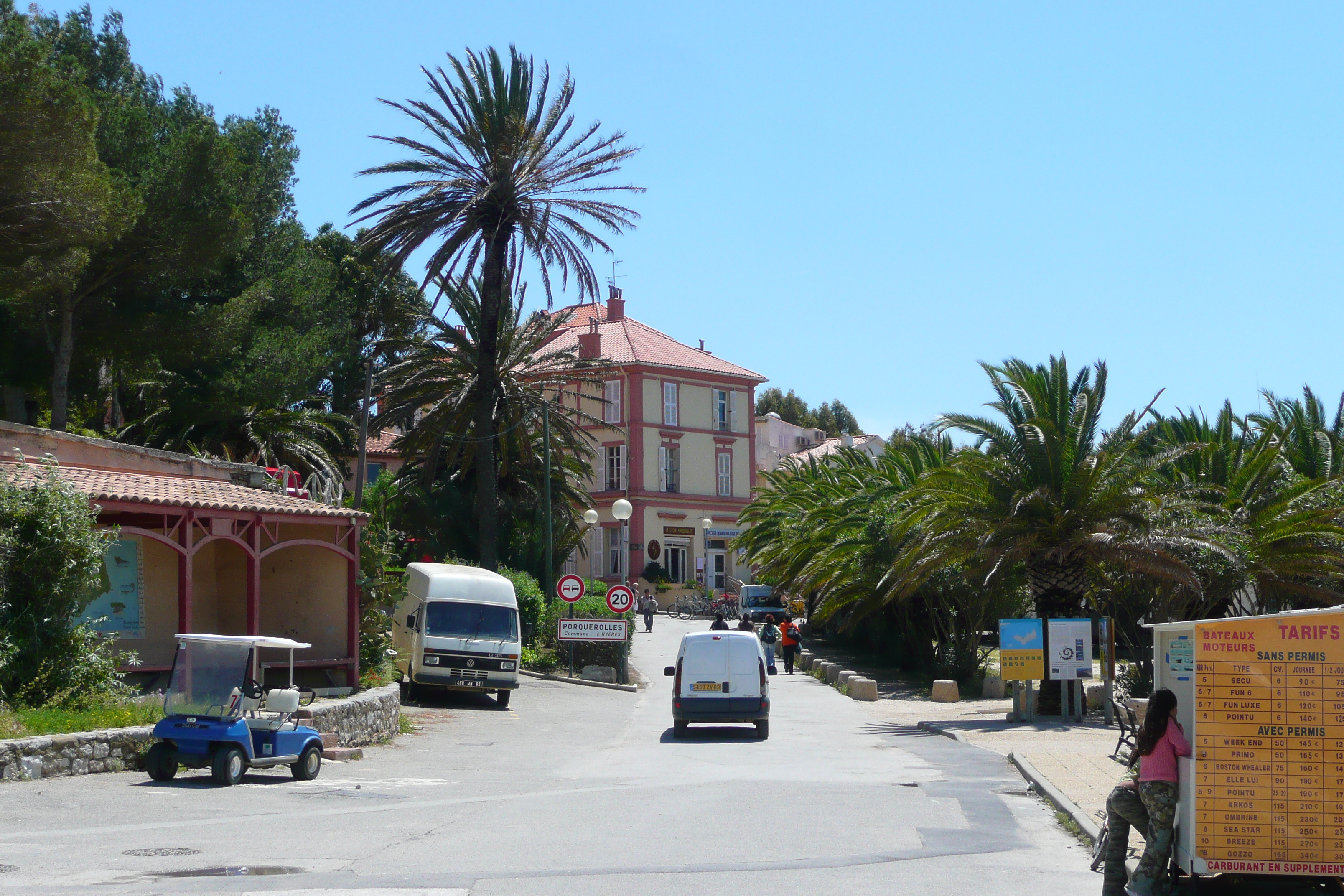 รูปถ่าย ฝรั่งเศส(France) เกาะปอร์เกอรอล(Porquerolles Island) ท่าเรือปอร์เกอรอล(Porquerolles harbour) 2008-05 21