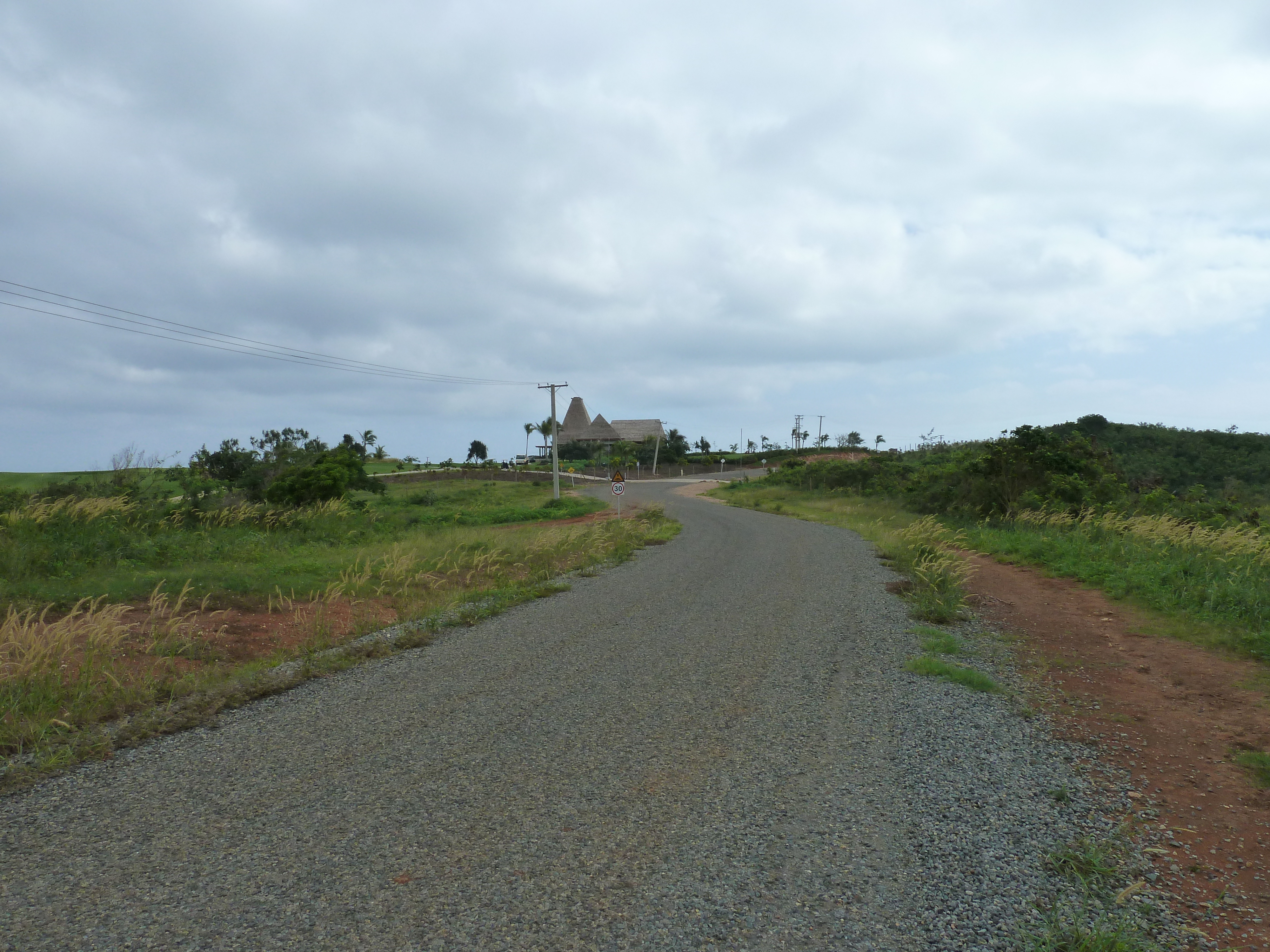 รูปถ่าย ฟิจิ(Fiji) ถนนจากนาดีไปนาตาโดลา(Nadi to Natadola road) 2010-05 94