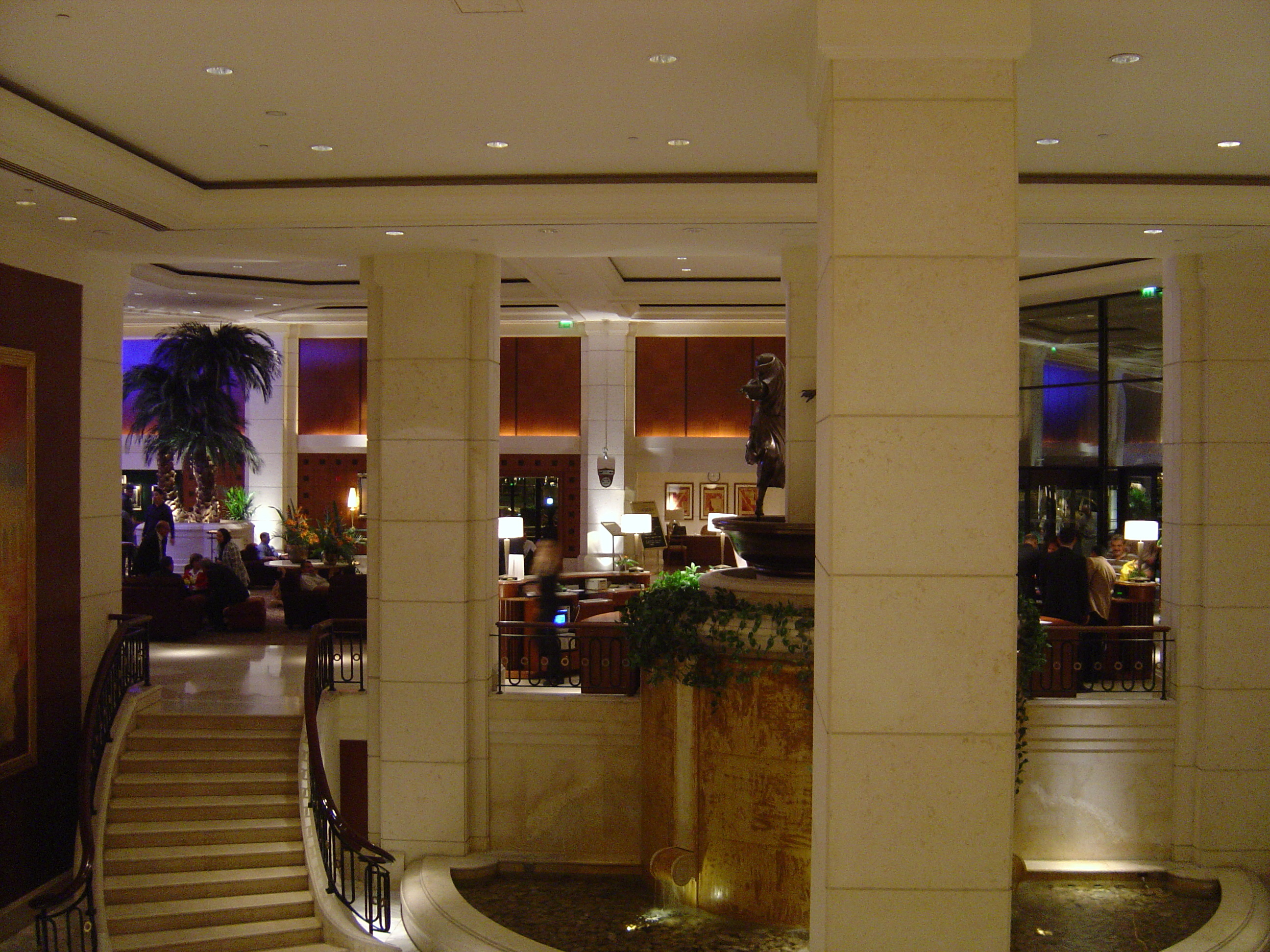 รูปถ่าย จอร์แดน(Jordan) อัมมาน(Amman) โรงแรมเลอเมอริเดียน(Le Meridien Hotel) 2004-10 15