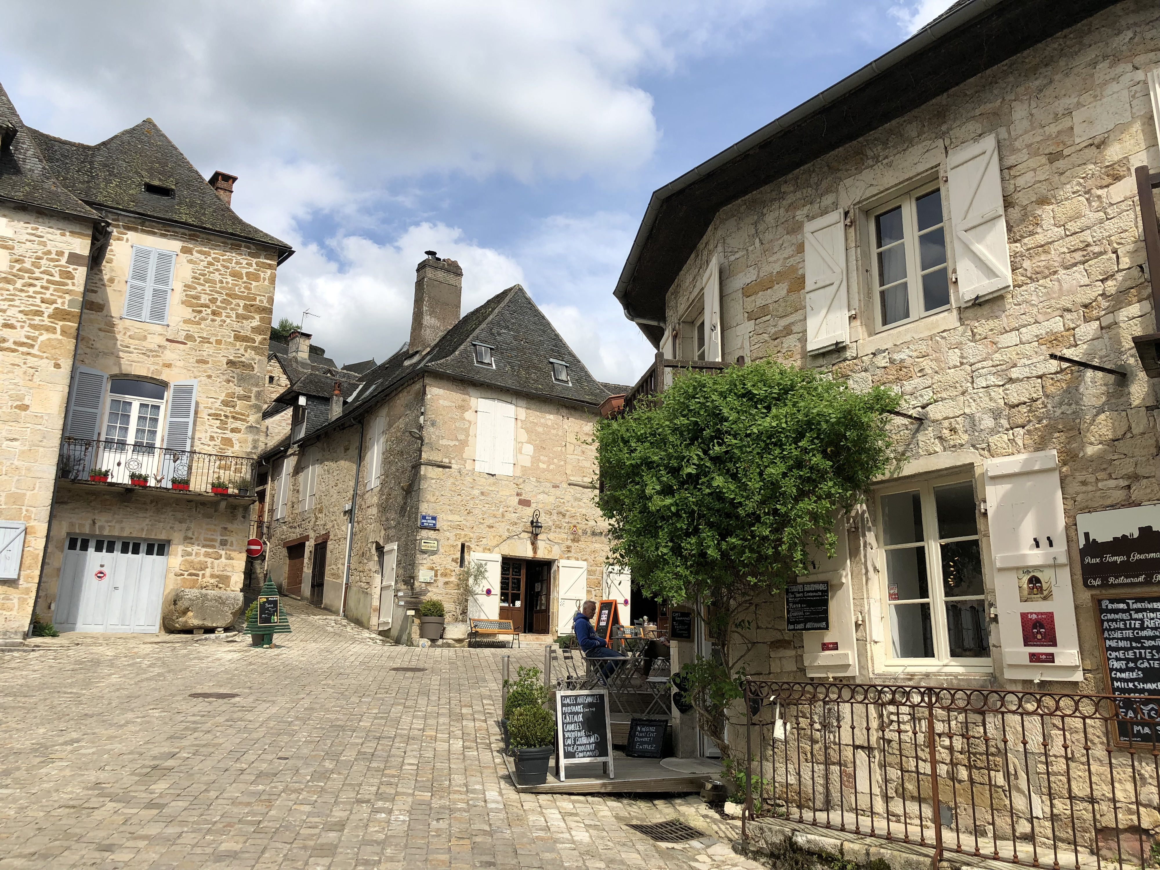 รูปถ่าย ฝรั่งเศส(France) ตูแรน(Turenne) 2018-04 125