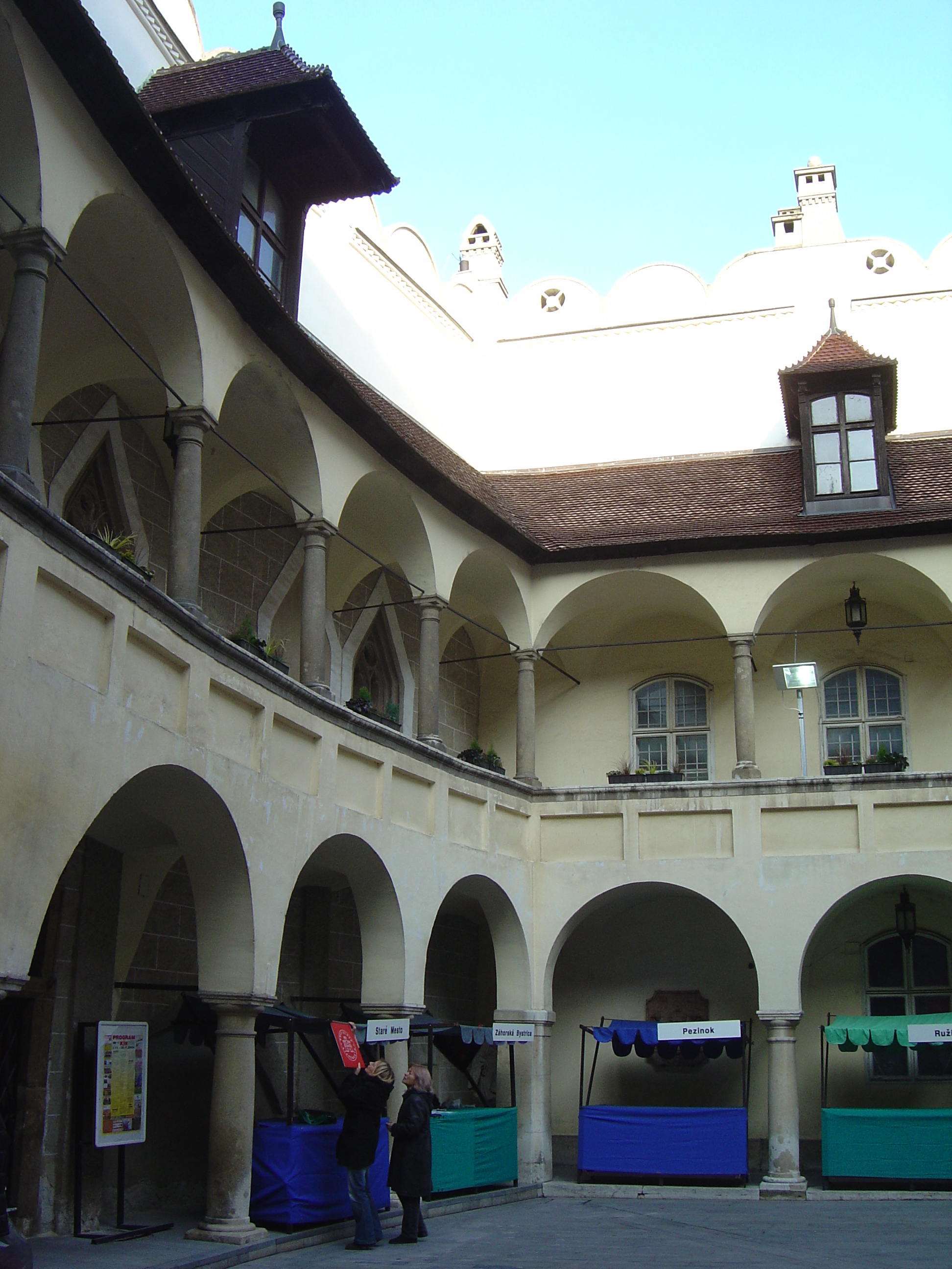 รูปถ่าย สโลวะเกีย(Slovakia) บราทิสลาวา(Bratislava) 2004-11 48
