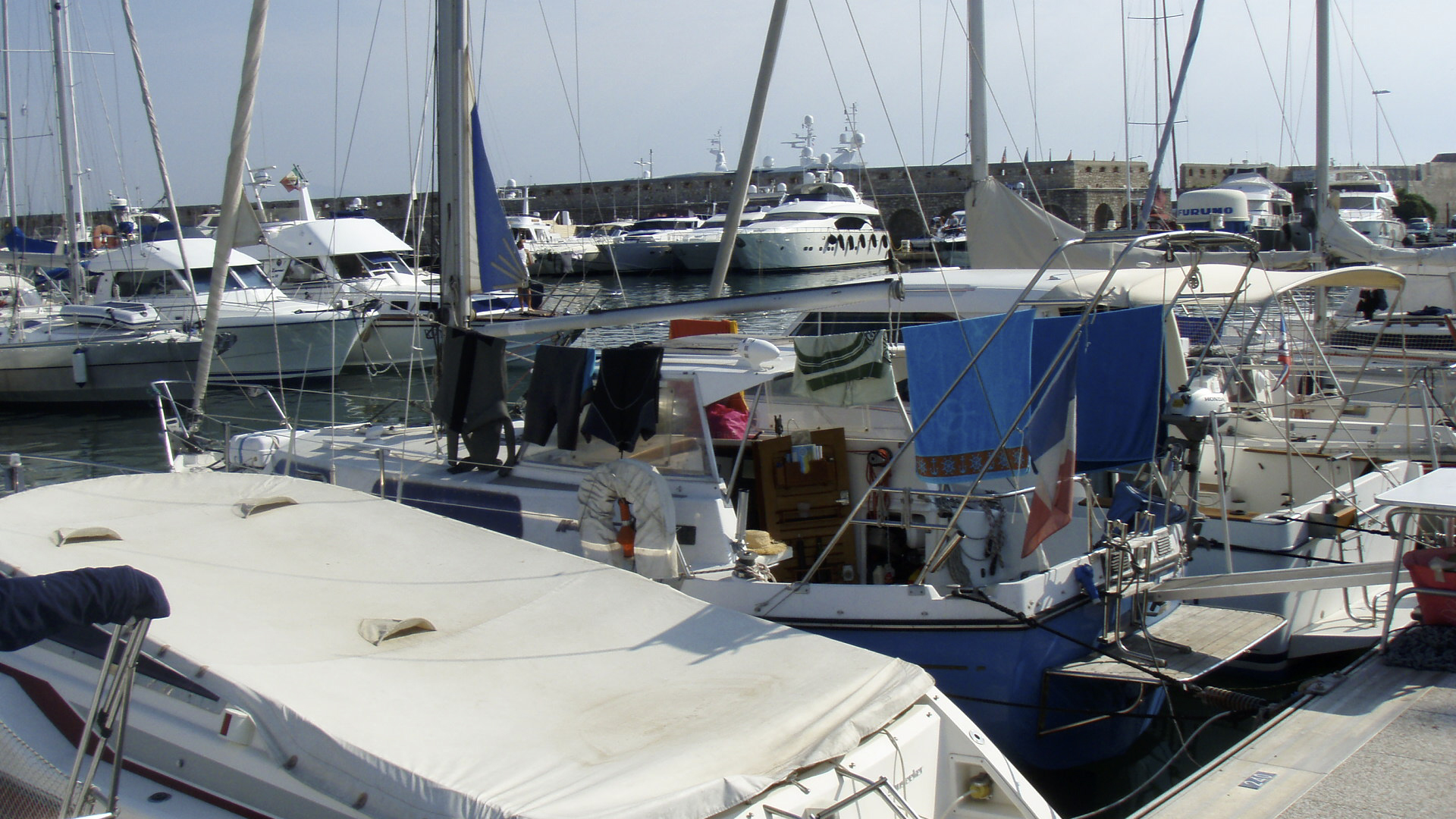รูปถ่าย ฝรั่งเศส(France) อองทีป(Antibes) ถนนอากียง(Boulevard Aguillon) 2007-08 29