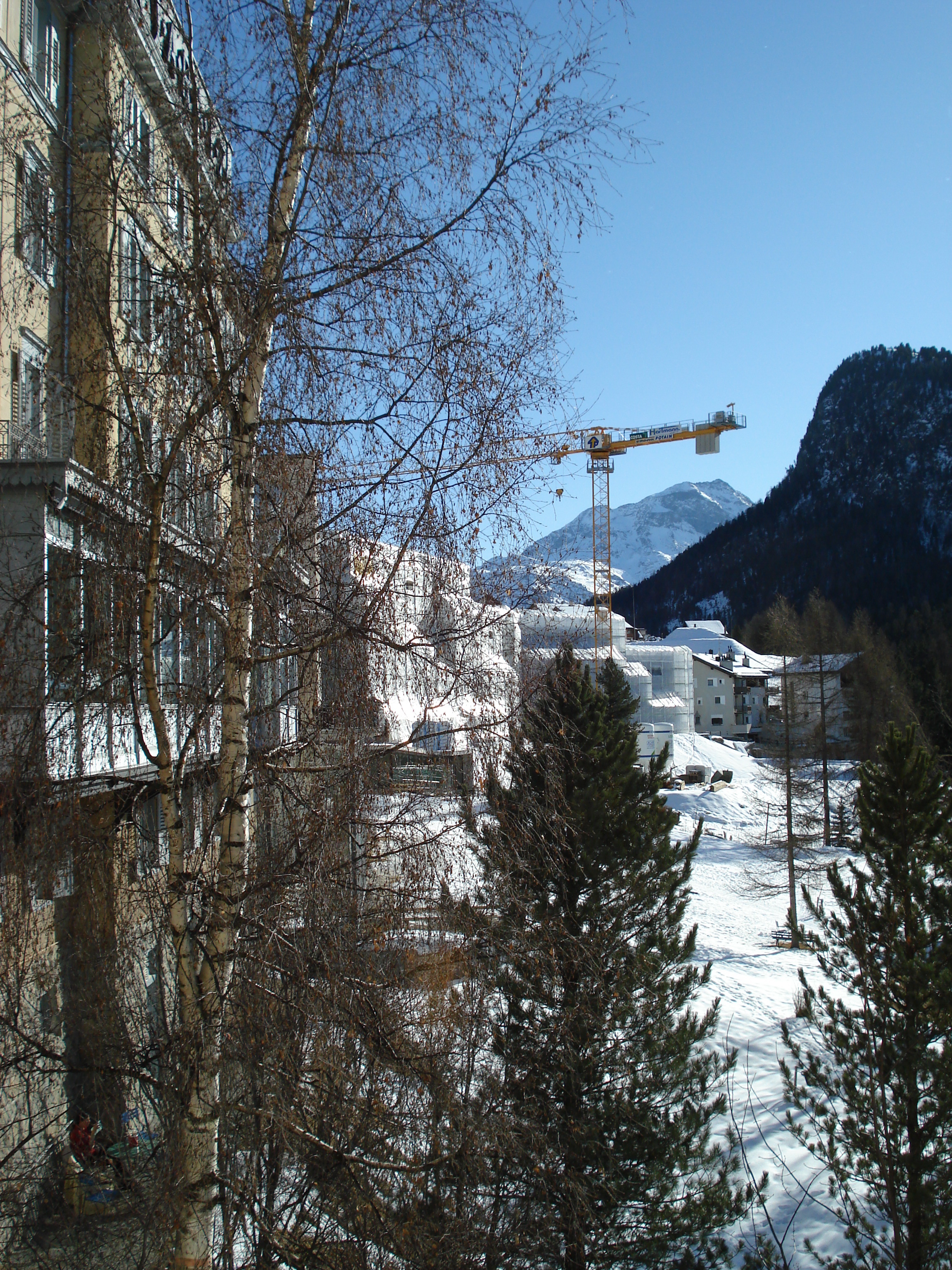 รูปถ่าย สวิสเซอร์แลนด์(Switzerland) ปองเทรซีน่า(Pontresina) โรงแรมแกรนด์โครเนนโฮฟ(Grand Hotel Kronenhof) 2007-01 12