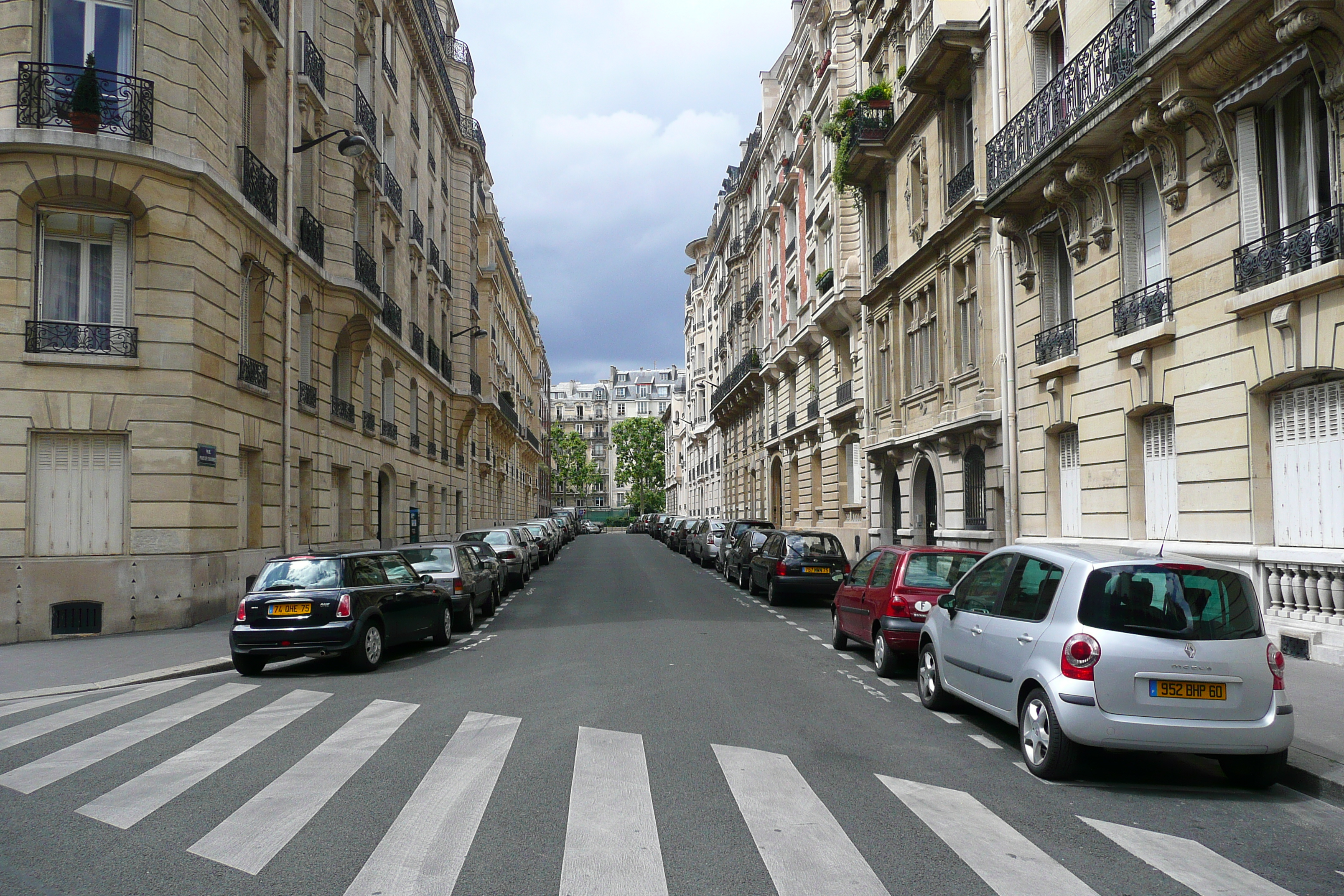 รูปถ่าย ฝรั่งเศส(France) ปารีส(Paris) ถนนอ็องแปร์(Rue Ampere) 2007-06 15
