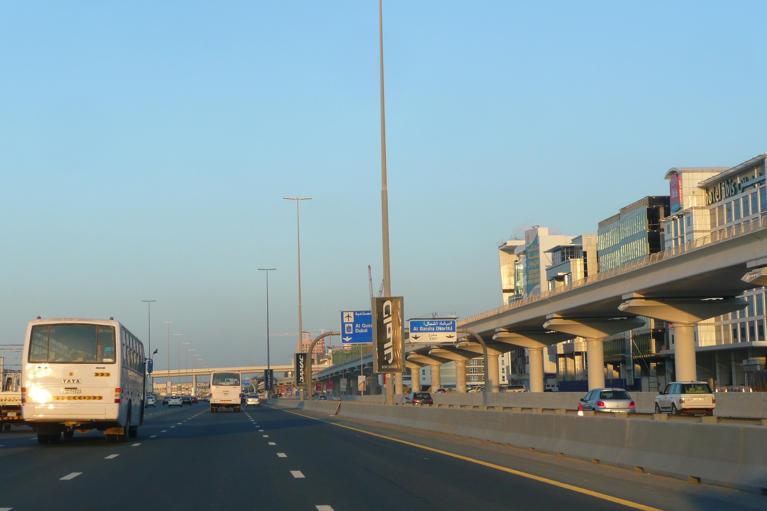 รูปถ่าย สหรัฐอาหรับเอมิเรตส์(United Arab Emirates) ดูไบ(Dubai) จุมัยเราะห์(Jumeirah) 2009-01 29