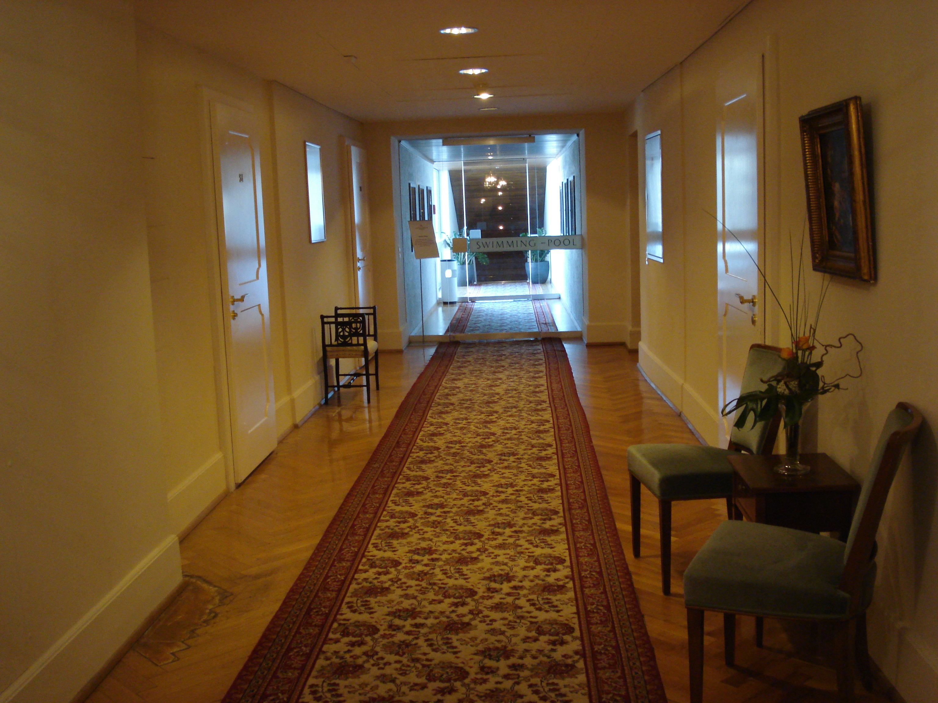 รูปถ่าย สวิสเซอร์แลนด์(Switzerland) ปองเทรซีน่า(Pontresina) โรงแรมแกรนด์โครเนนโฮฟ(Grand Hotel Kronenhof) 2007-01 13