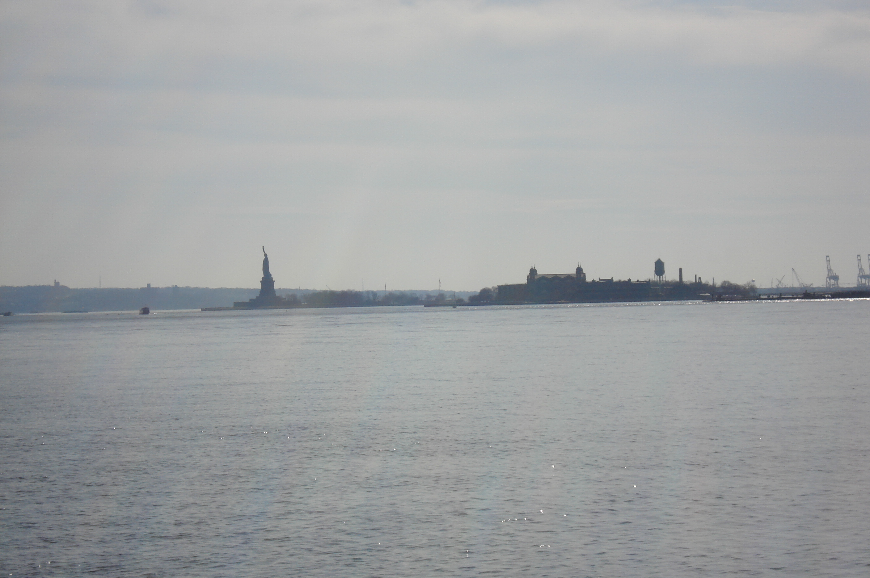 รูปถ่าย สหรัฐอเมริกา(United States) นิวยอร์ก(New York) สวน  แบตเตอรี่(Battery Park) 2006-03 19