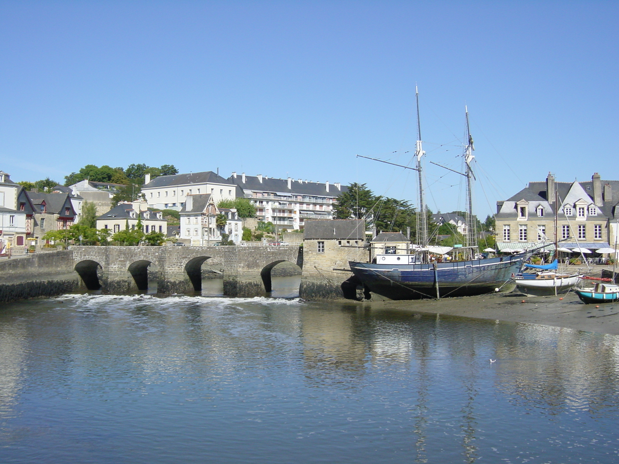 รูปถ่าย ฝรั่งเศส(France) แซ็งต์-อาน-ดอแร(Saint anne d'auray) 2003-09 21