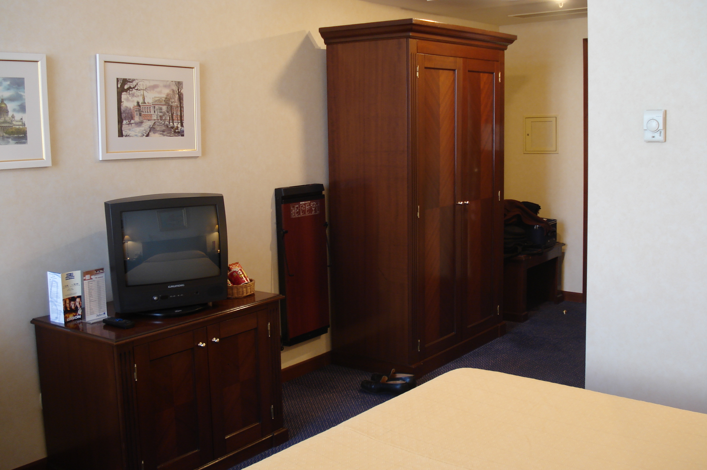 รูปถ่าย รัสเซีย(Russia) เซนต์ปีเตอร์สเบิร์ก(St Petersburg) โรงแรมแรดิสัน เอสเอเอส รอยัล(Radisson SAS Royal Hotel) 2006-03 0