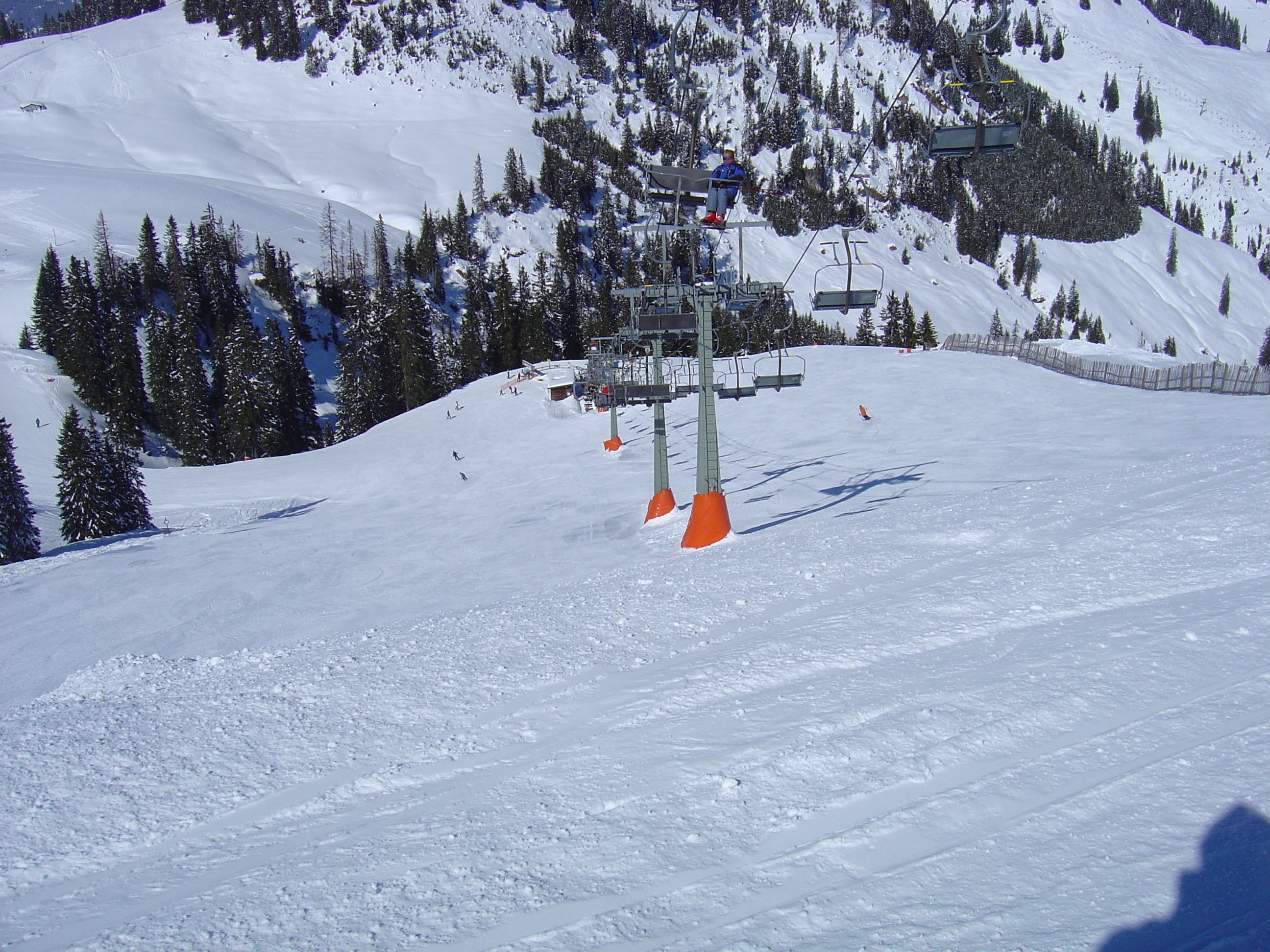 รูปถ่าย ออสเตรีย(Austria) คิทซ์บูเฮล(Kitzbuhel) สกี(Ski) 2005-03 125