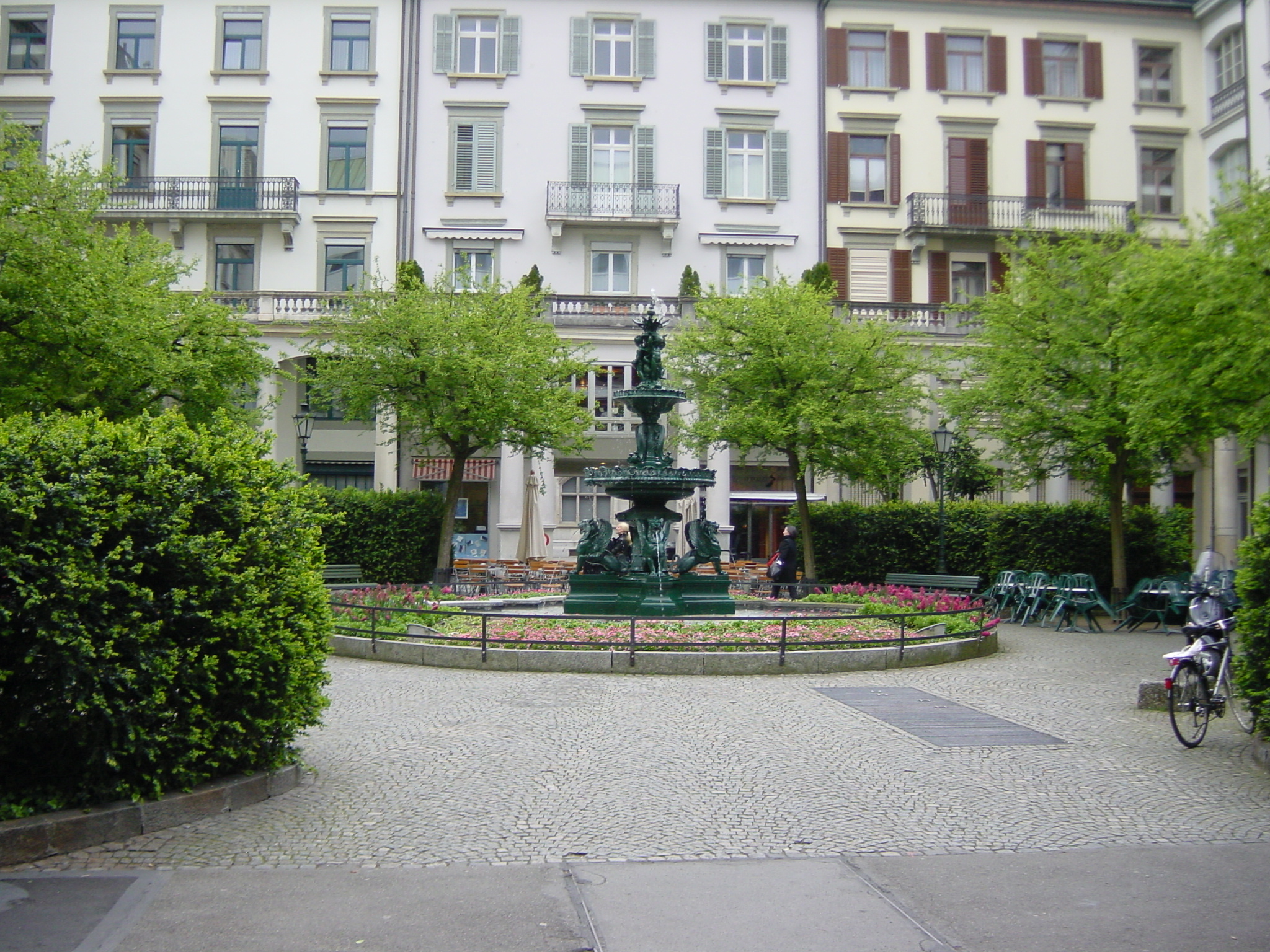 รูปถ่าย สวิสเซอร์แลนด์(Switzerland) ซูริค(Zurich) 2002-04 25