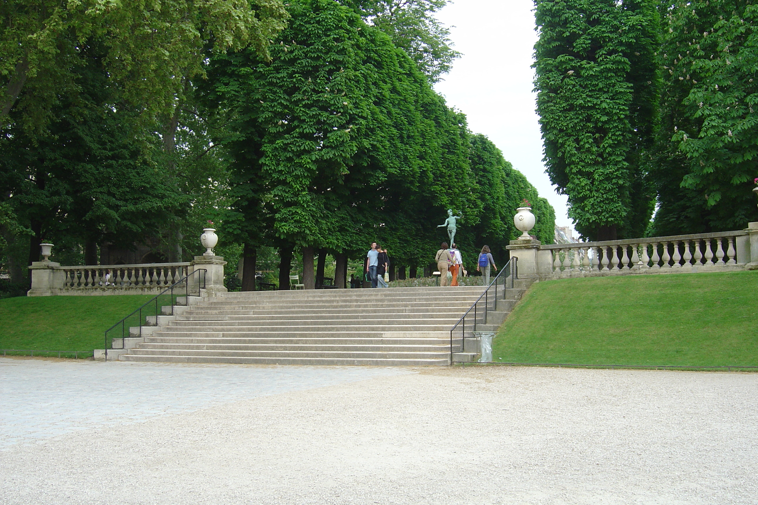 รูปถ่าย ฝรั่งเศส(France) ปารีส(Paris) สวนลักเซมเบิร์ก(Luxembourg Garden) 2007-04 160