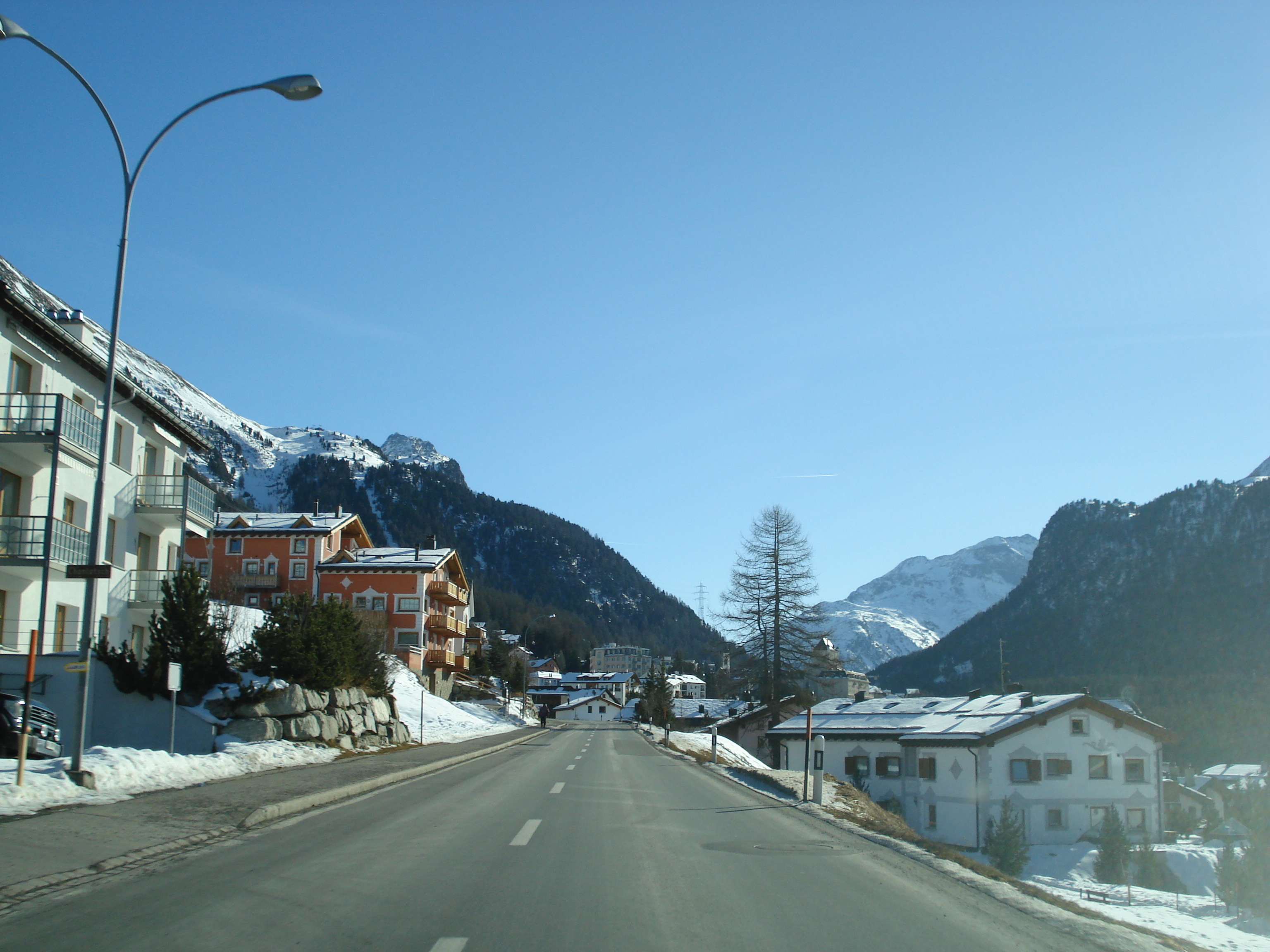 รูปถ่าย สวิสเซอร์แลนด์(Switzerland) ปองเทรซีน่า(Pontresina) 2007-01 105