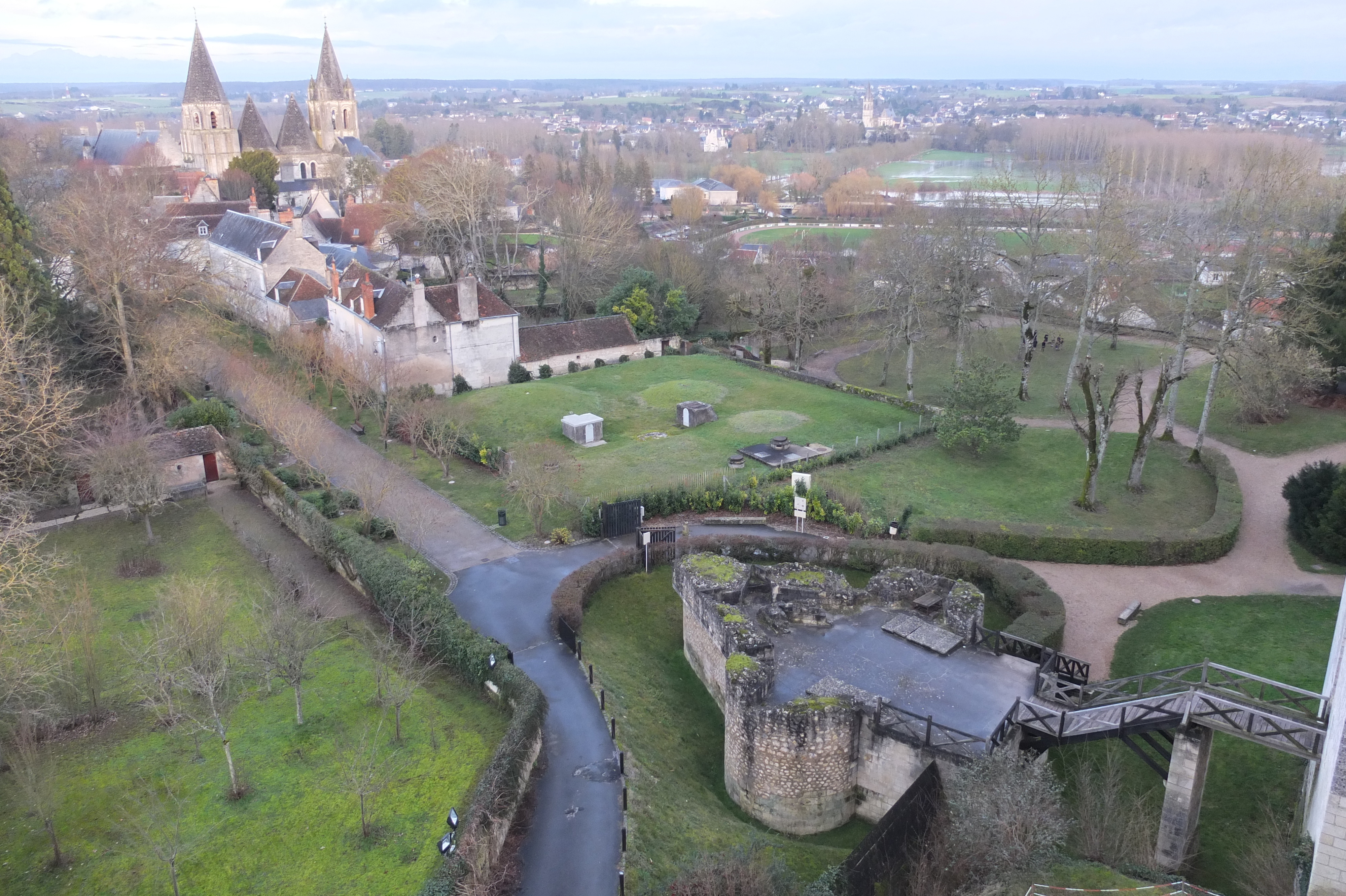 รูปถ่าย ฝรั่งเศส(France) ปราสาทลอช(Loches Castle) 2013-01 35