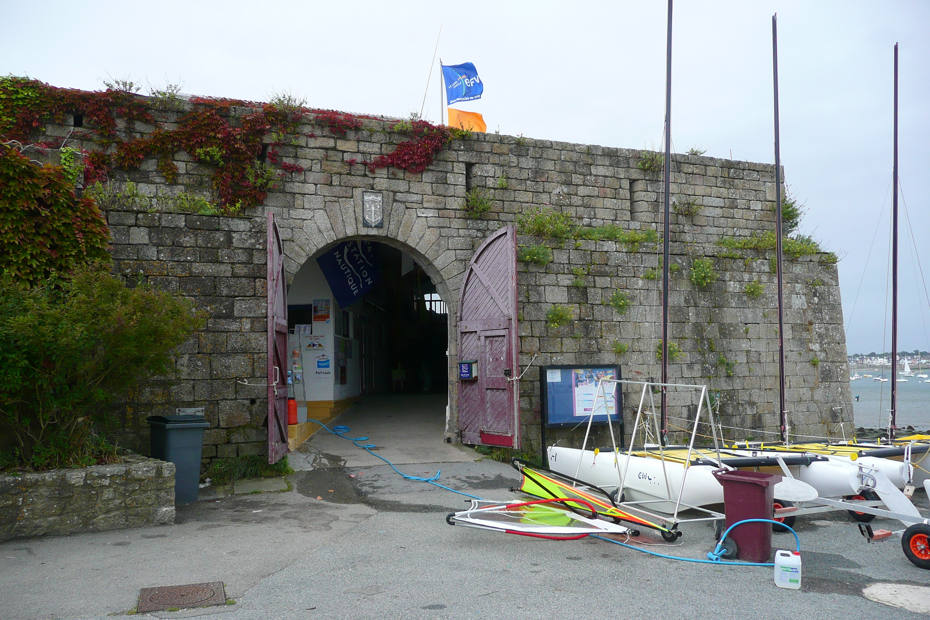 รูปถ่าย ฝรั่งเศส(France) ปอร์หลุยส์(Port Louis) 2008-07 26