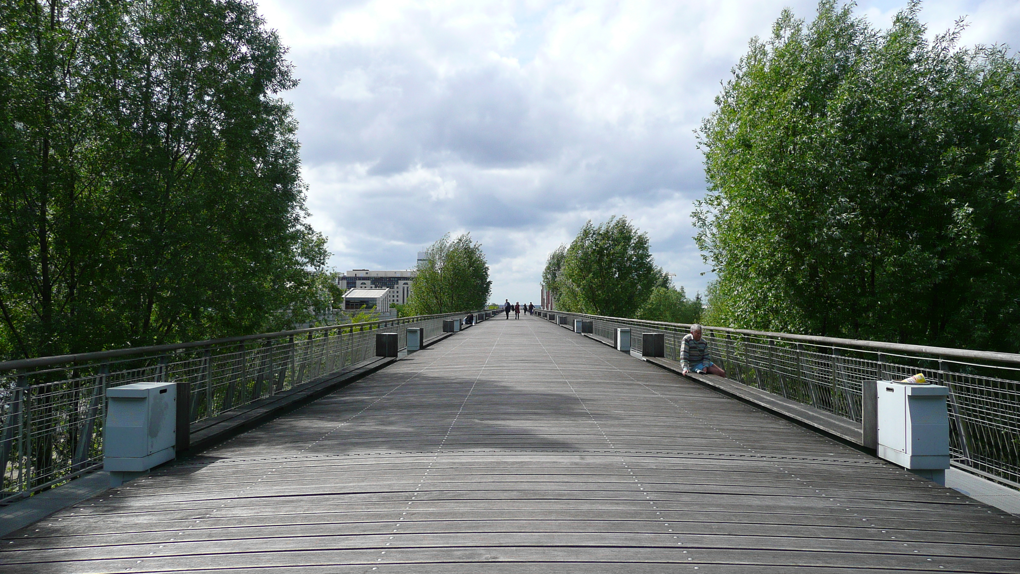 รูปถ่าย ฝรั่งเศส(France) ปารีส(Paris) ลาเดฟ็องส์(La Defense) 2007-05 21