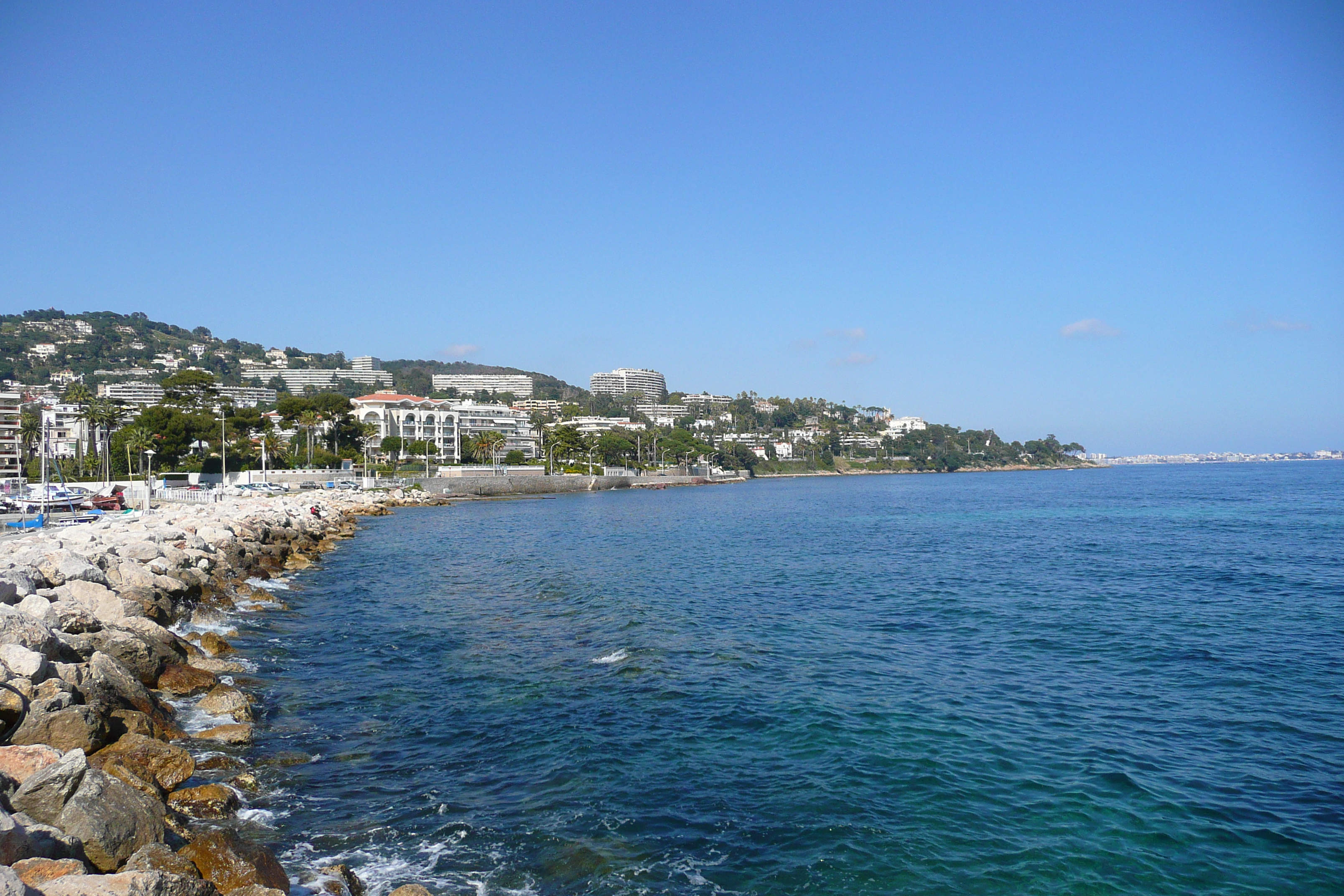 รูปถ่าย ฝรั่งเศส(France) คานส์(Cannes) หาดกาซาแญร์(Plage Gazagnaire) 2008-03 87