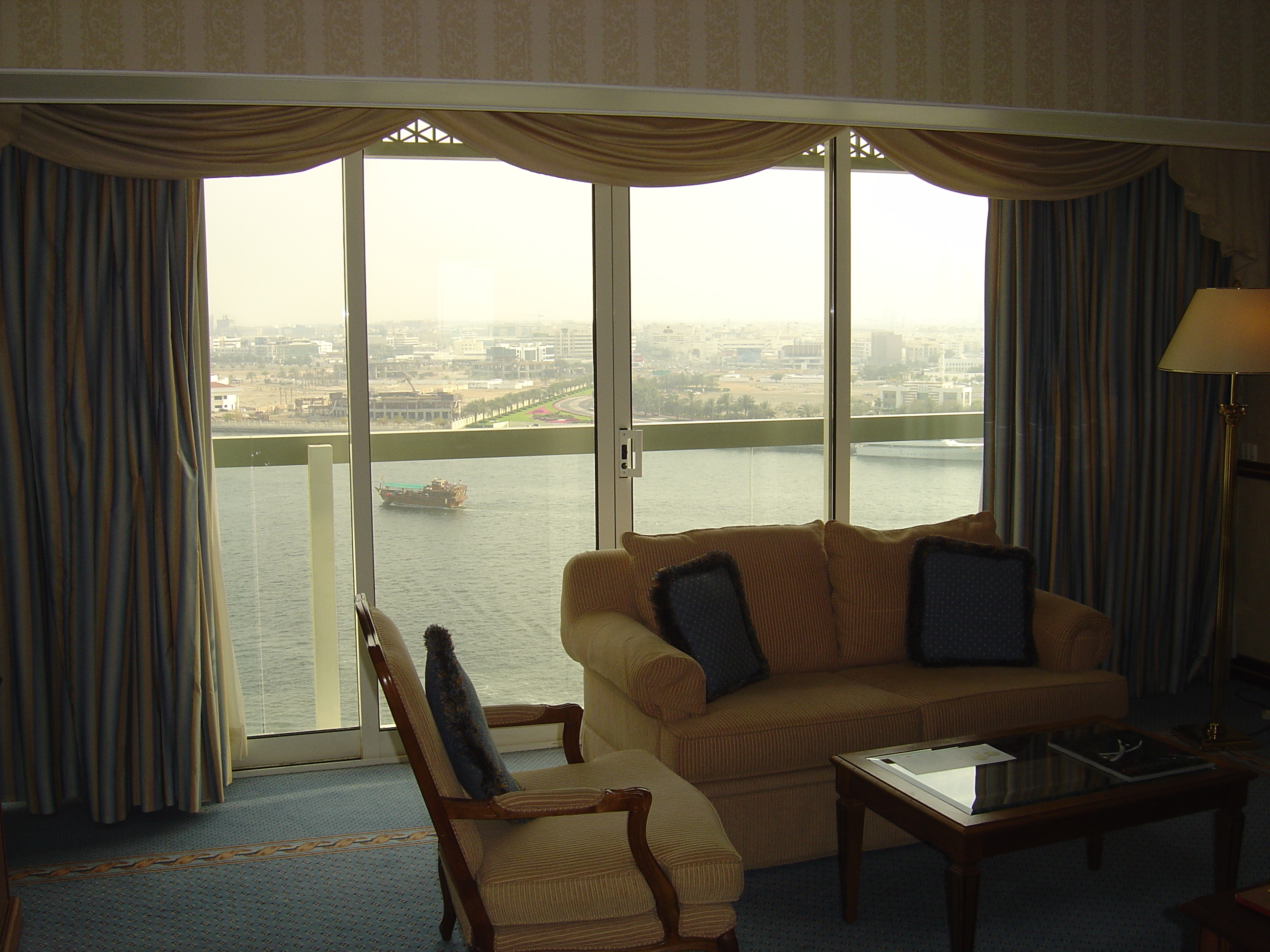 รูปถ่าย สหรัฐอาหรับเอมิเรตส์(United Arab Emirates) ดูไบ(Dubai) โรงแรมเชอราตัน ดูไบครีก(Sheraton Dubai Creek Hotel) 2005-03 35