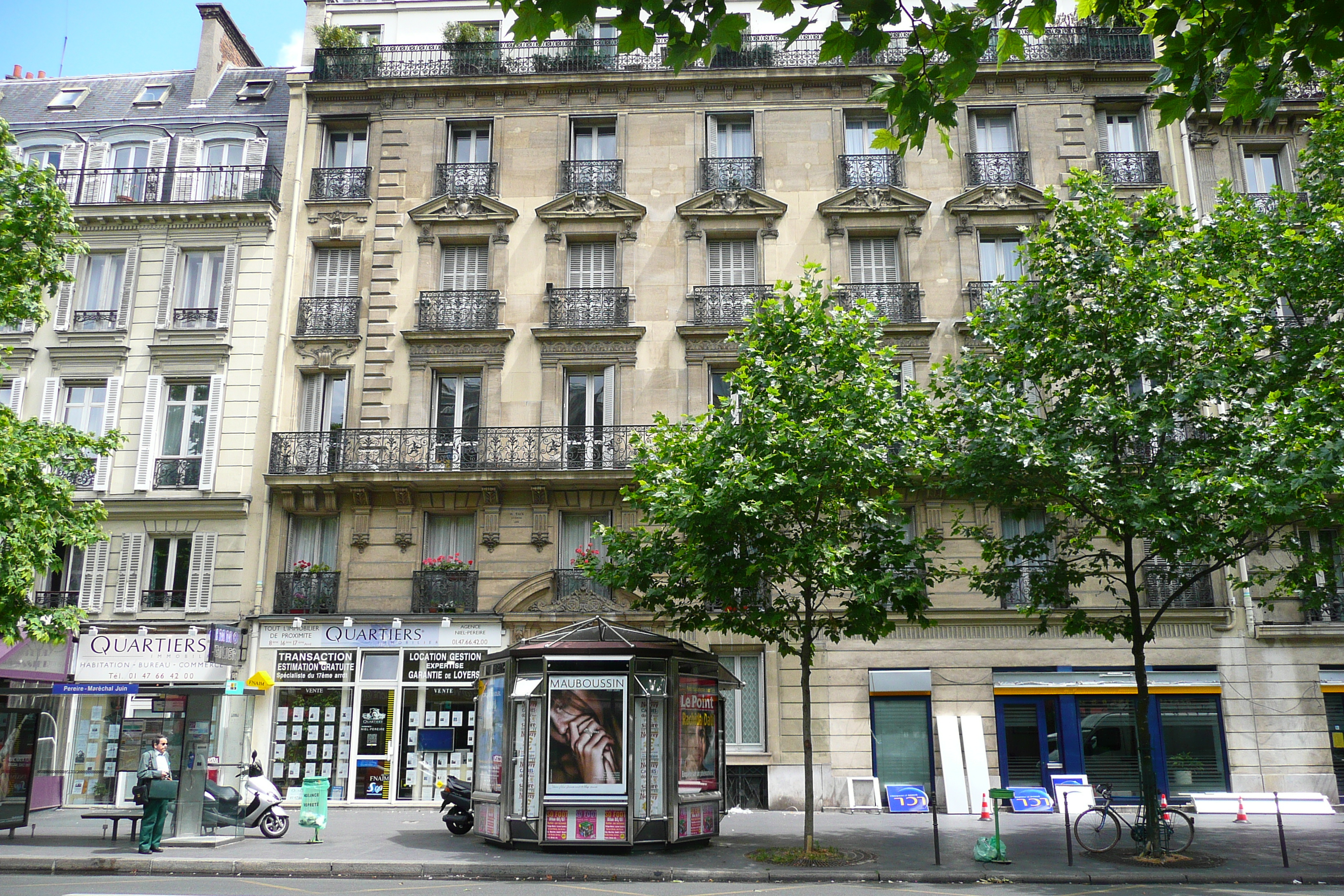 รูปถ่าย ฝรั่งเศส(France) ปารีส(Paris) ถนนนีเยล(Avenue Niel) 2007-06 98