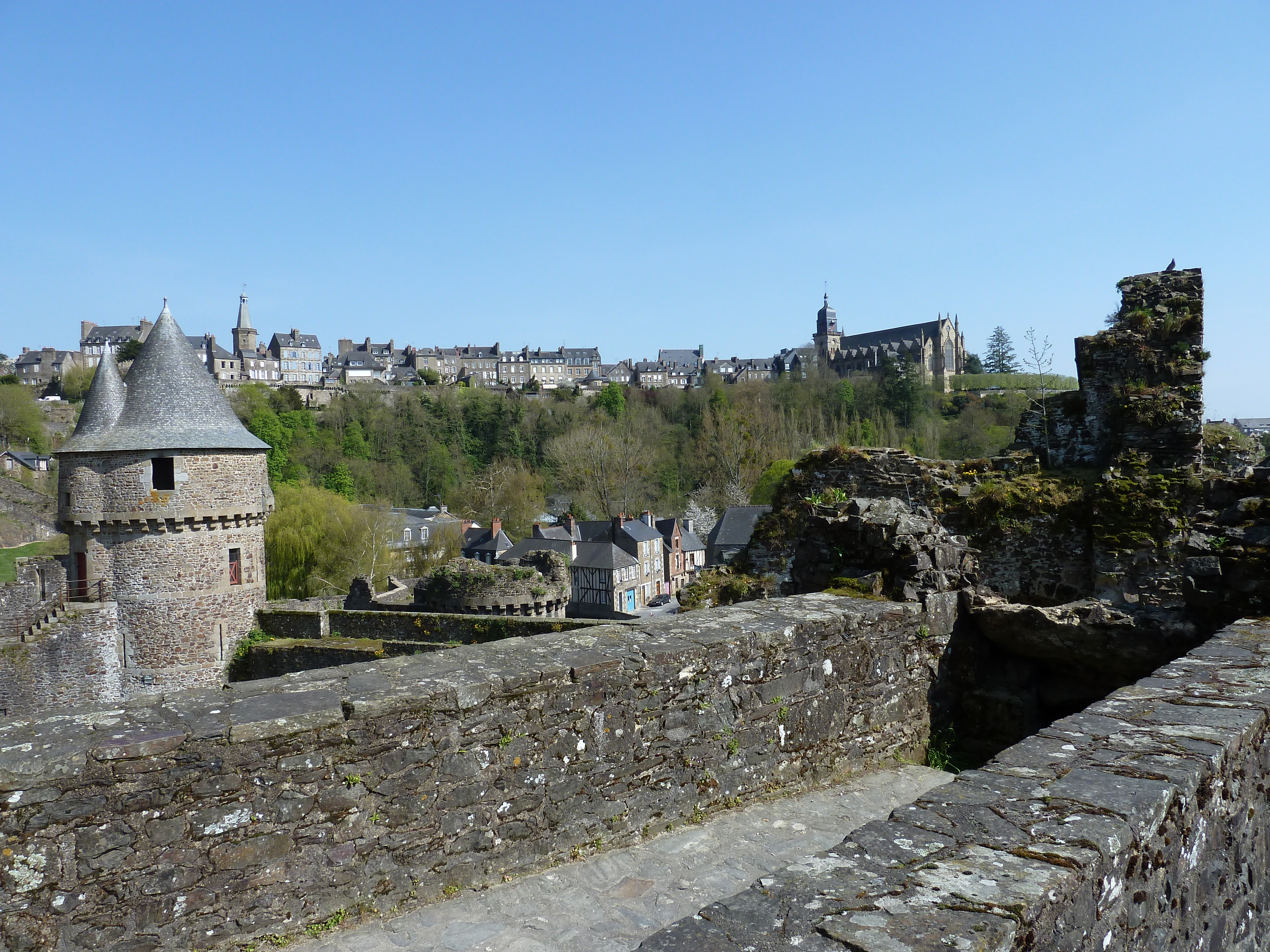 รูปถ่าย ฝรั่งเศส(France) ฟูแฌร์(Fougeres) 2010-04 176