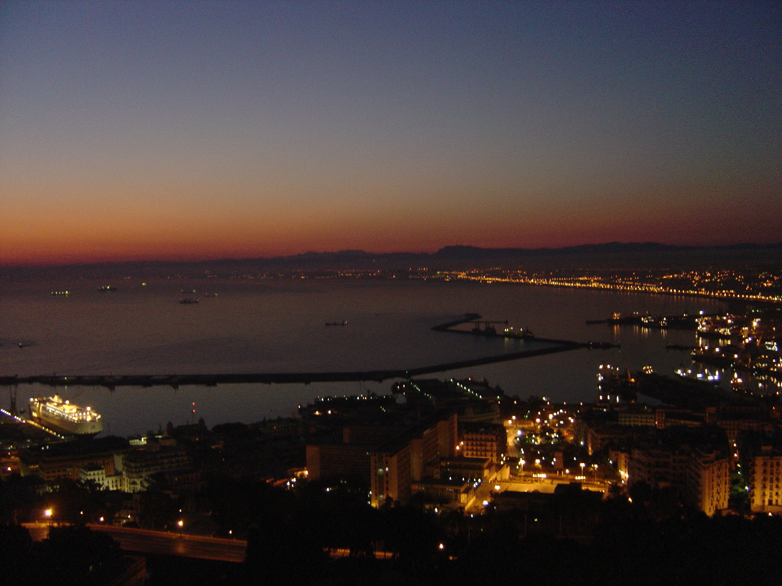 รูปถ่าย แอลจีเรีย(Algeria) แอลเจียร์(Algiers) 2004-09 21
