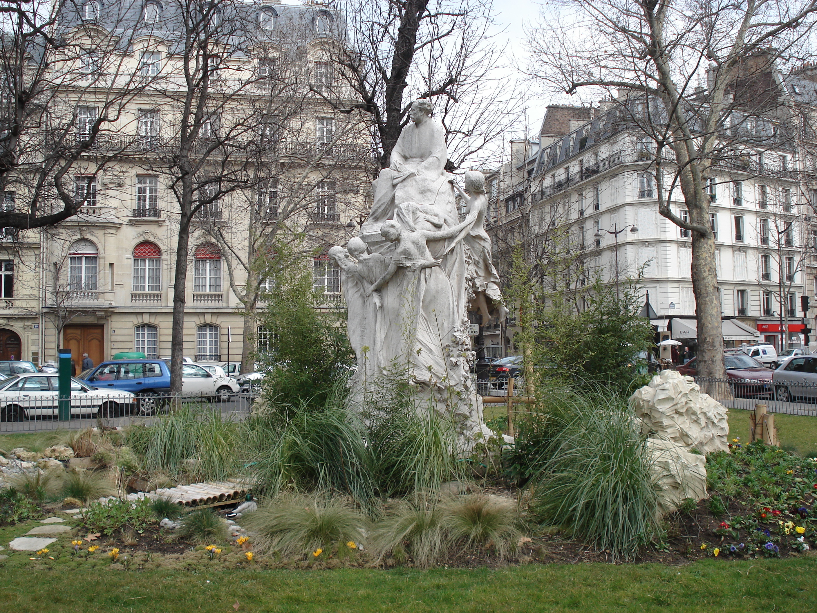 รูปถ่าย ฝรั่งเศส(France) ปารีส(Paris) คุ้มที่ 17 (17th Arrondissement) ปลาส  มาเลแอร์บ(Place Malesherbes) 2006-03 7