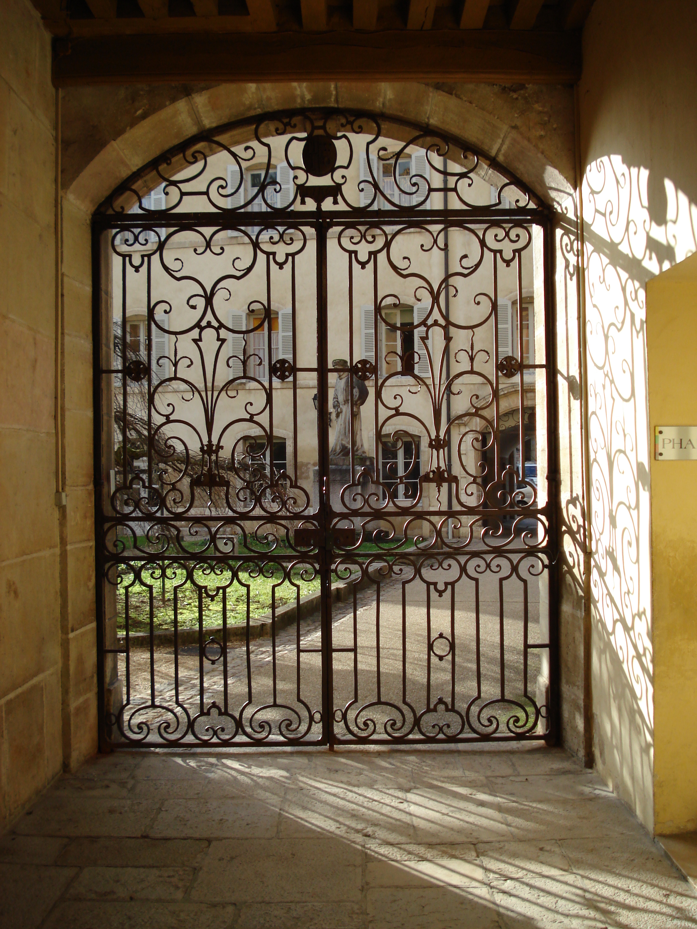 รูปถ่าย ฝรั่งเศส(France) โบนเนอ(Beaune) โรงพยาบาลเก่าโบน (ออสปิสเดอโบน)(Hospices de Beaune) 2007-01 60